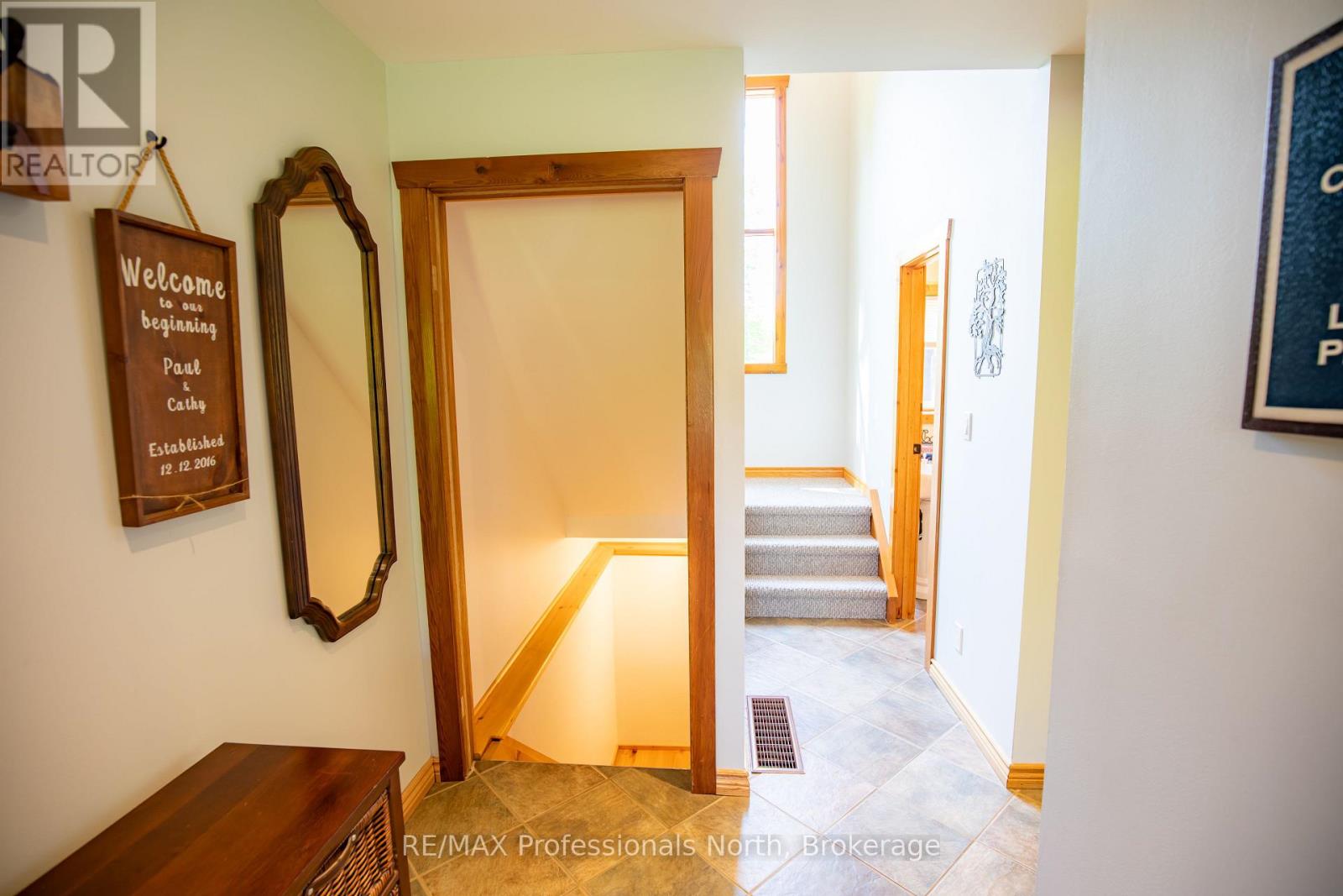 1107 Falkenburg Road, Bracebridge, Ontario  P1L 1X4 - Photo 4 - X12076935