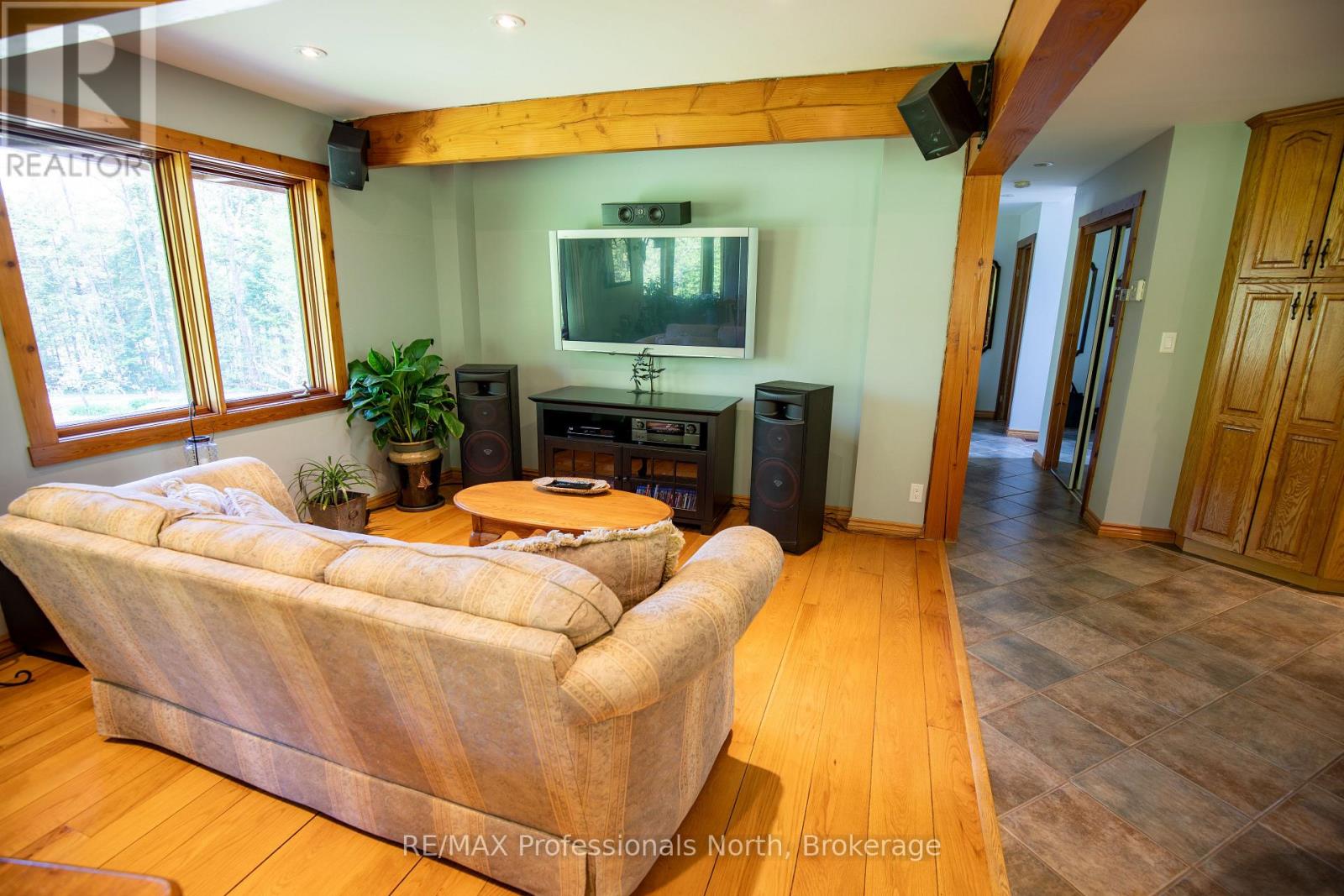 1107 Falkenburg Road, Bracebridge, Ontario  P1L 1X4 - Photo 8 - X12076935