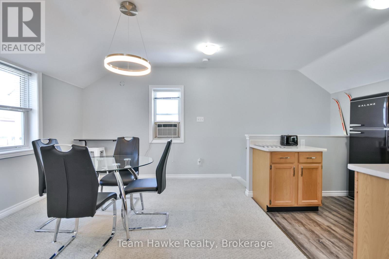 183 Lindsay Street, Midland, Ontario  L4R 2T7 - Photo 10 - S12077242
