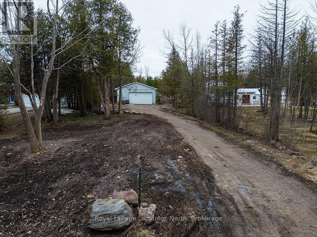 236 Lakeshore Road S, Meaford, Ontario  N4L 0A6 - Photo 1 - X12077483
