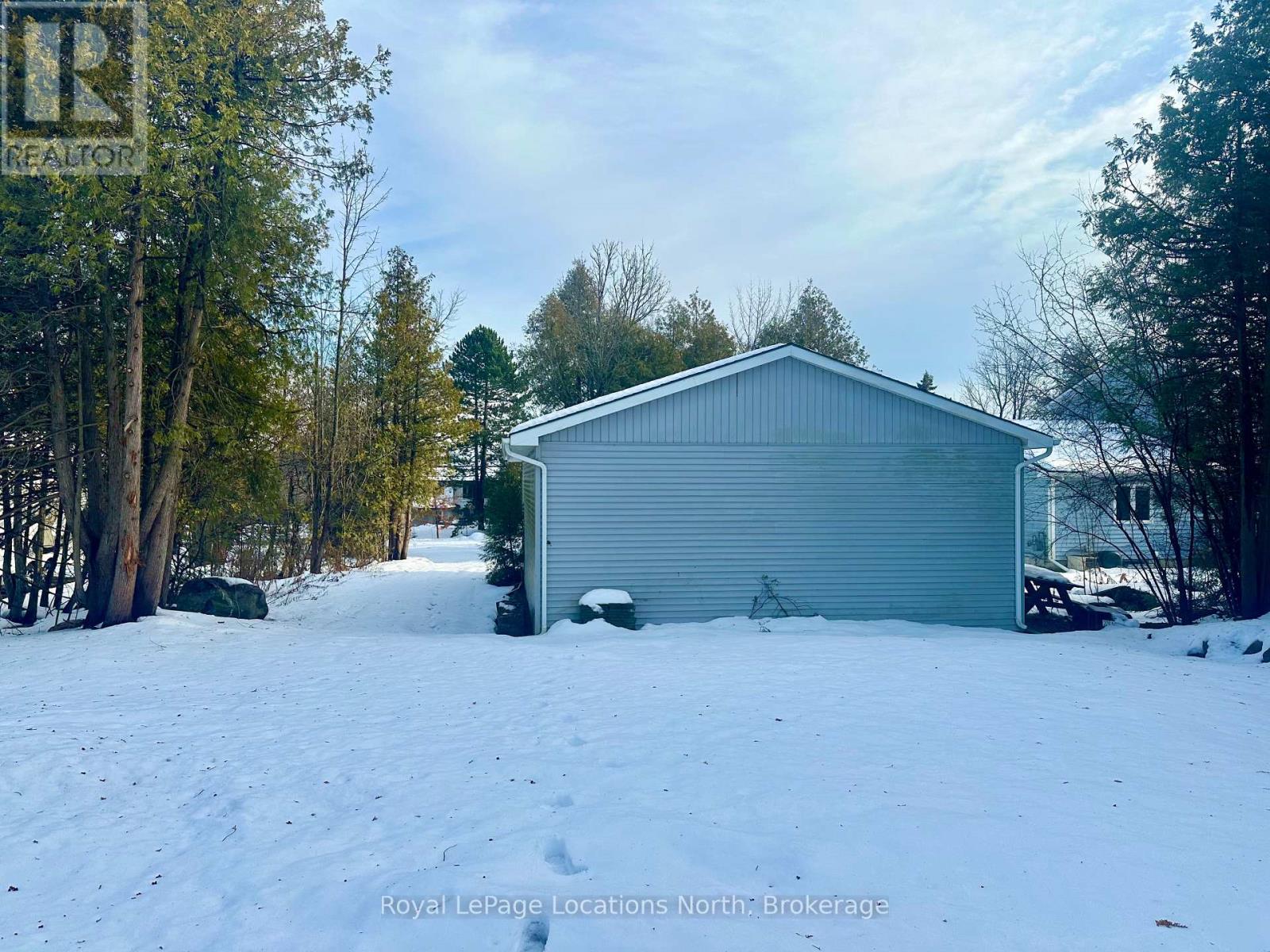 236 Lakeshore Road S, Meaford, Ontario  N4L 0A6 - Photo 15 - X12077483