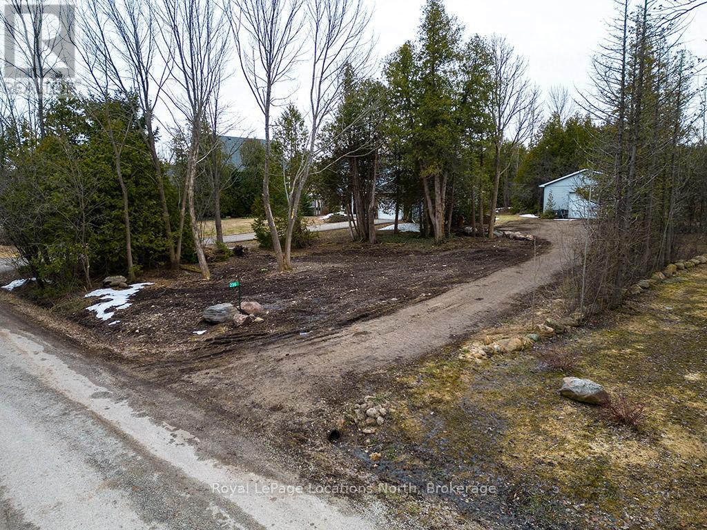 236 Lakeshore Road S, Meaford, Ontario  N4L 0A6 - Photo 3 - X12077483