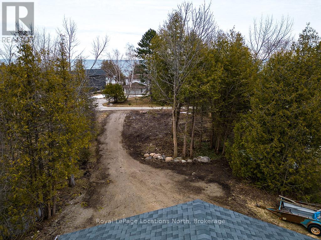 236 Lakeshore Road S, Meaford, Ontario  N4L 0A6 - Photo 9 - X12077483
