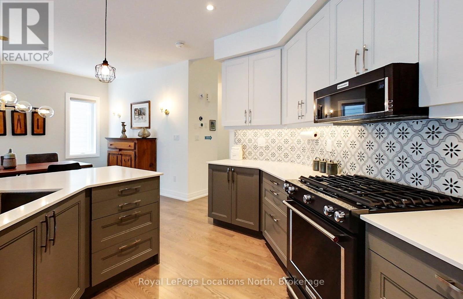 106 Clippers Lane, Blue Mountains, Ontario  N0H 2P0 - Photo 10 - X12077503