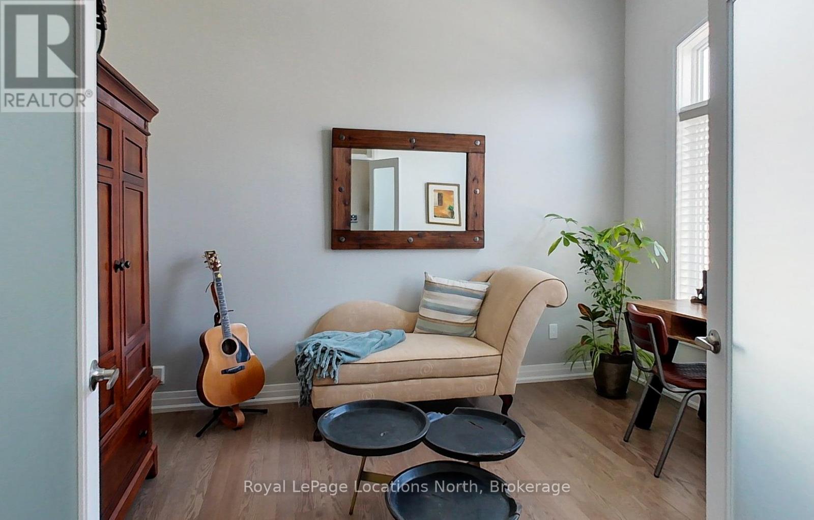 106 Clippers Lane, Blue Mountains, Ontario  N0H 2P0 - Photo 4 - X12077503