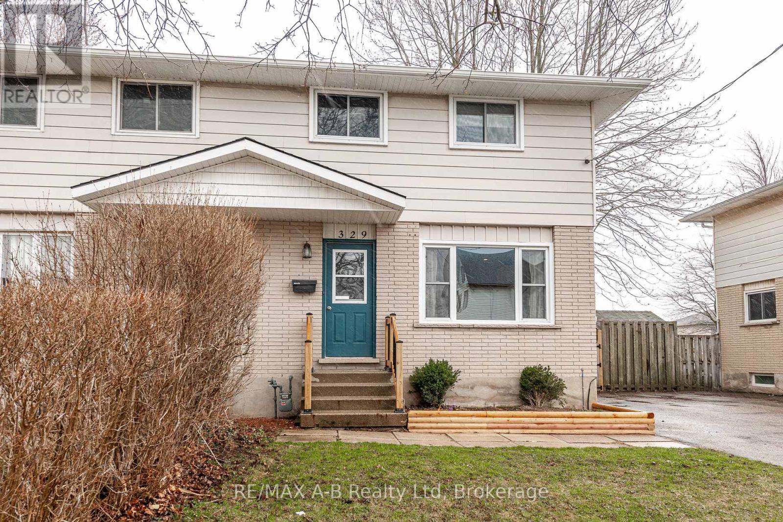 329 Railway Avenue, Stratford, Ontario  N5A 2J3 - Photo 1 - X12077689