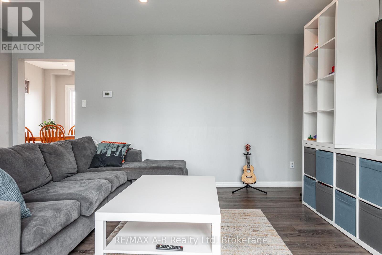 329 Railway Avenue, Stratford, Ontario  N5A 2J3 - Photo 6 - X12077689
