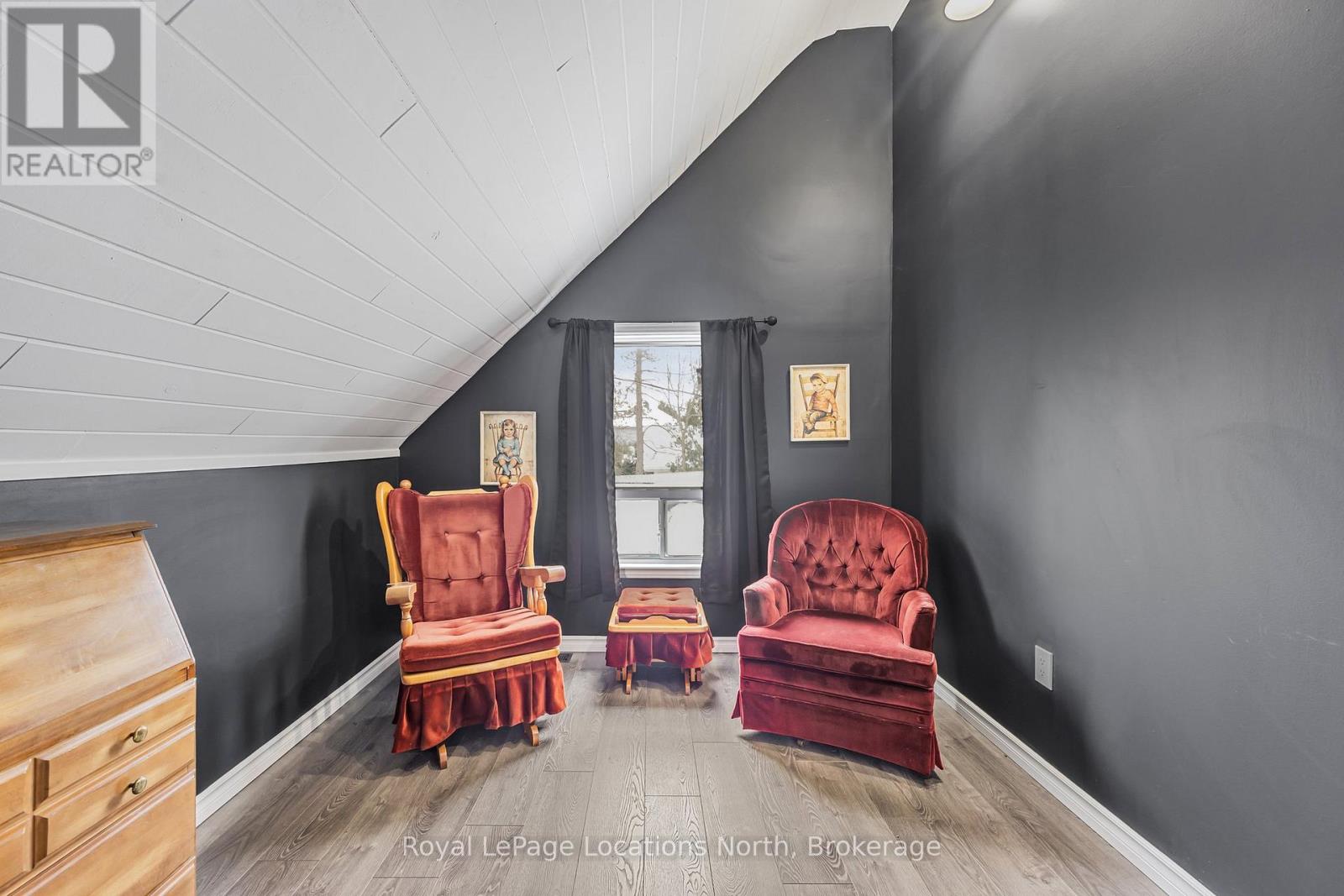 148 Marsh Street, Blue Mountains, Ontario  N0H 1J0 - Photo 22 - X12077735