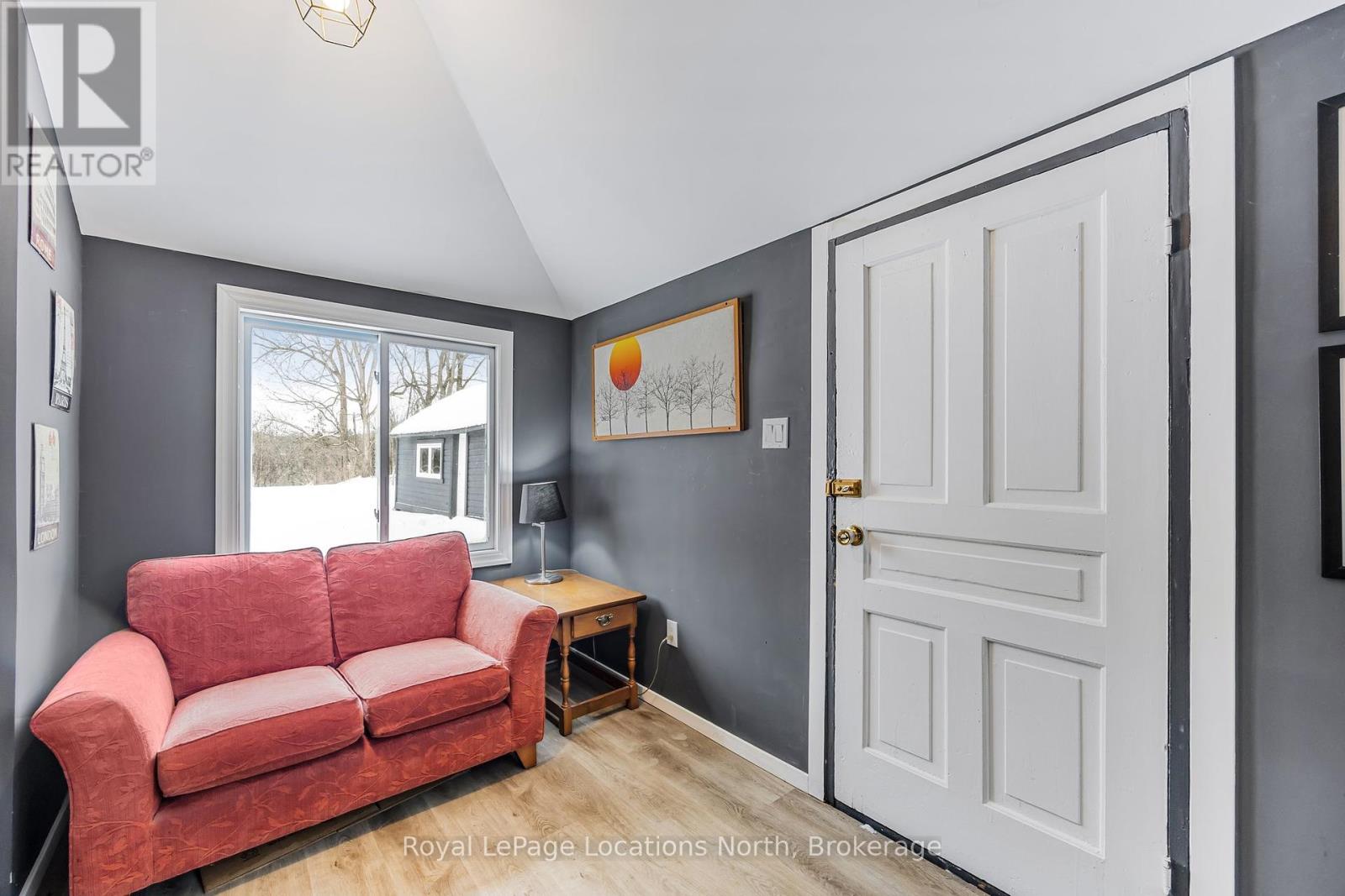 148 Marsh Street, Blue Mountains, Ontario  N0H 1J0 - Photo 6 - X12077735