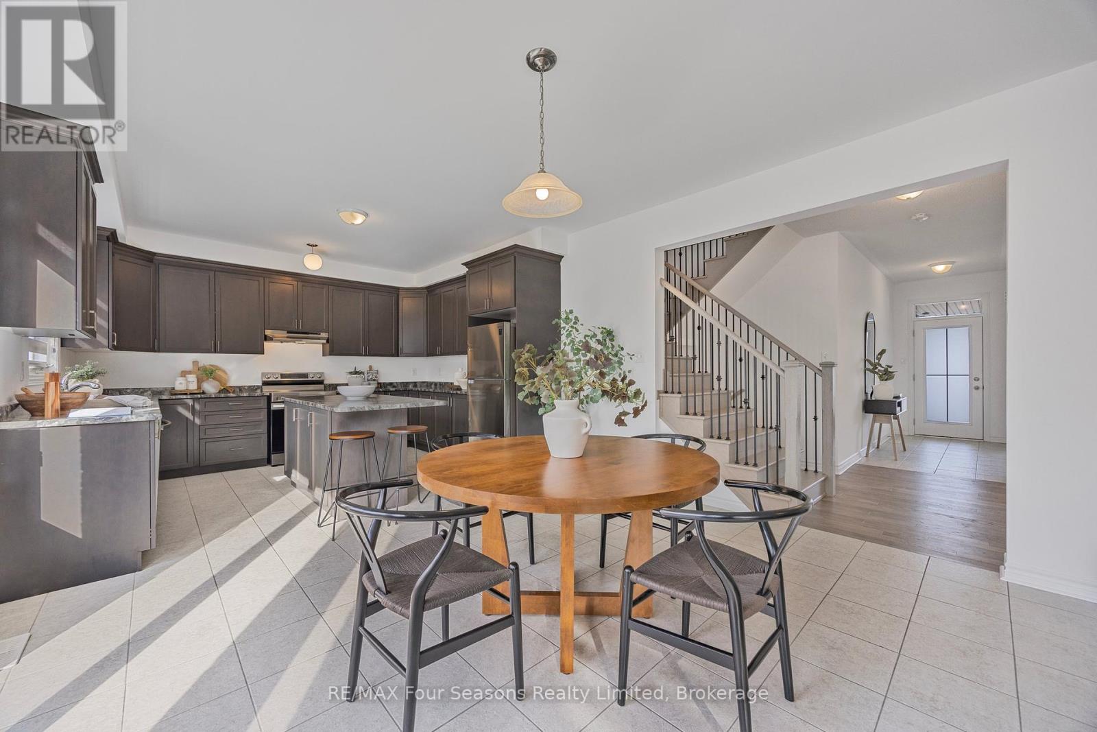 44 Kirby Avenue, Collingwood, Ontario  L9Y 3W8 - Photo 13 - S12078258
