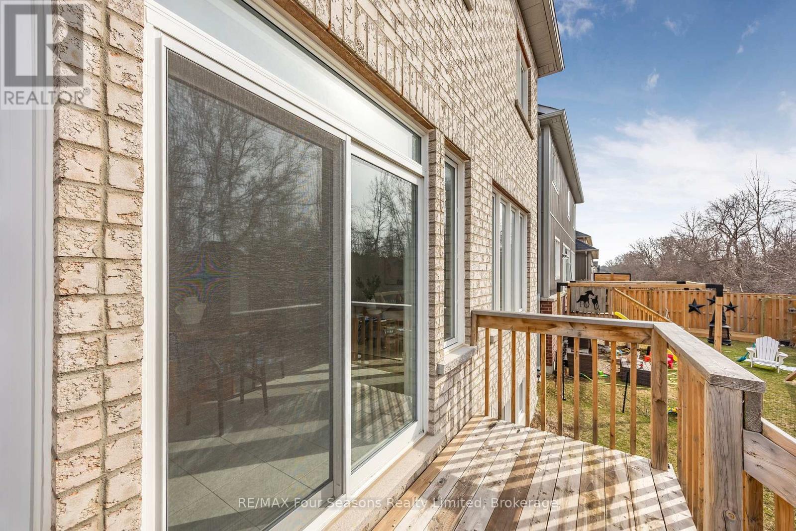 44 Kirby Avenue, Collingwood, Ontario  L9Y 3W8 - Photo 39 - S12078258