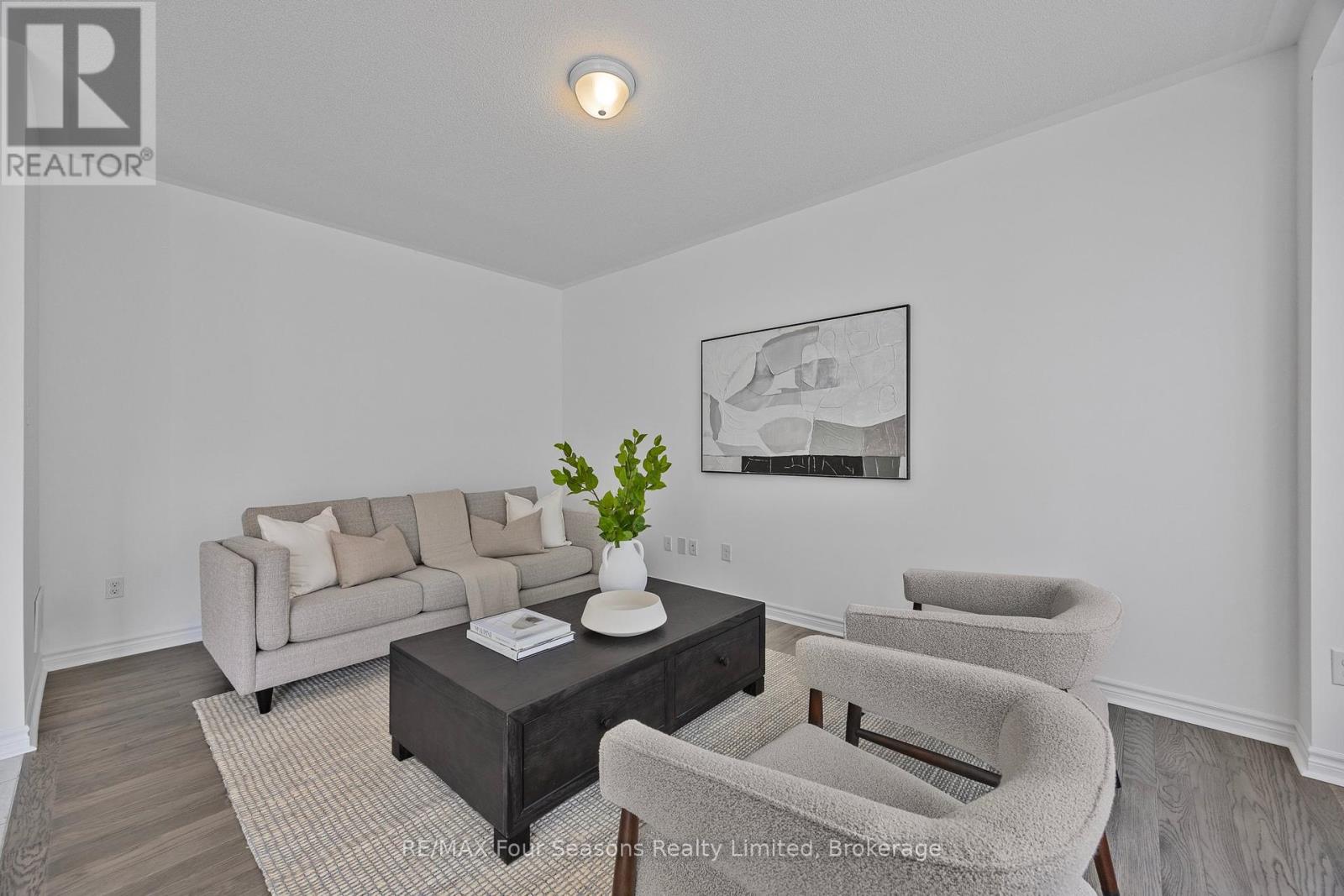 44 Kirby Avenue, Collingwood, Ontario  L9Y 3W8 - Photo 8 - S12078258