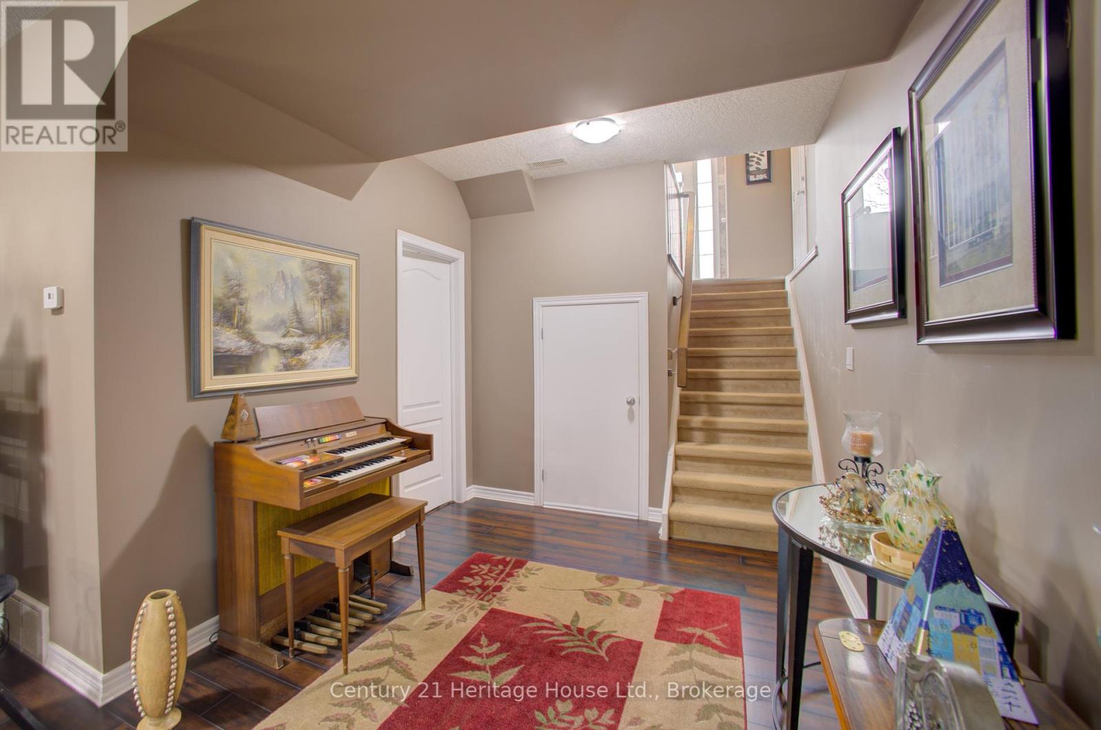 275 South Street E, West Grey, Ontario  N0G 1R0 - Photo 22 - X12078264