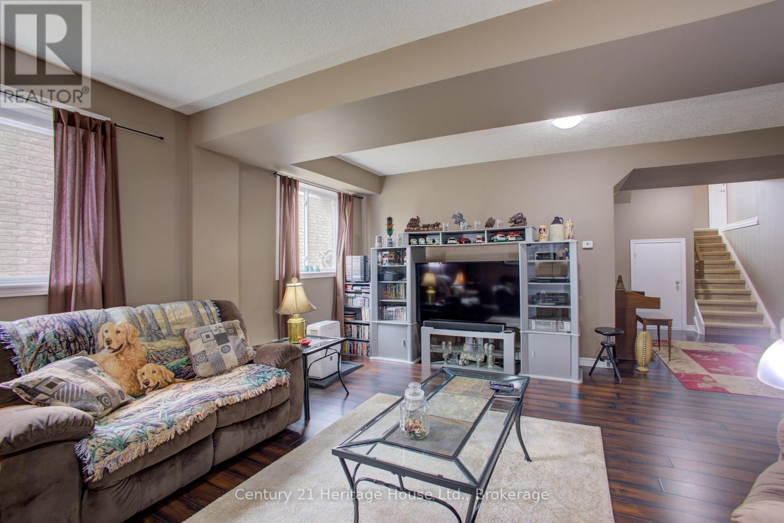 275 South Street E, West Grey, Ontario  N0G 1R0 - Photo 24 - X12078264