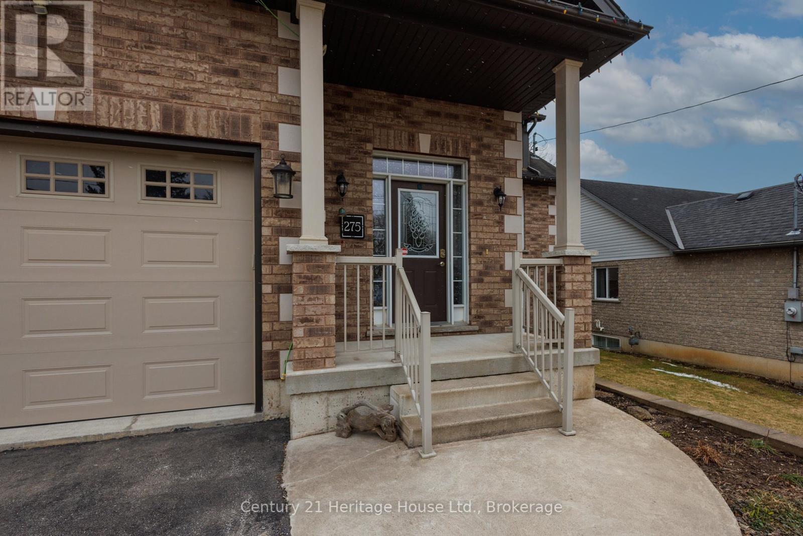 275 South Street E, West Grey, Ontario  N0G 1R0 - Photo 5 - X12078264