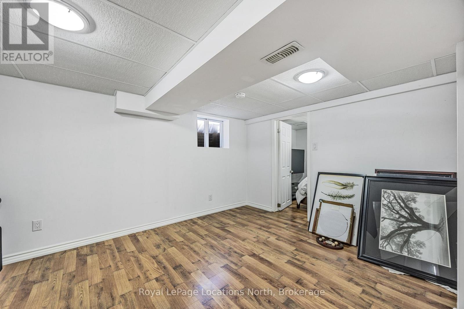 40 Savarin Street, Wasaga Beach, Ontario  L9Z 2N8 - Photo 23 - S12079617