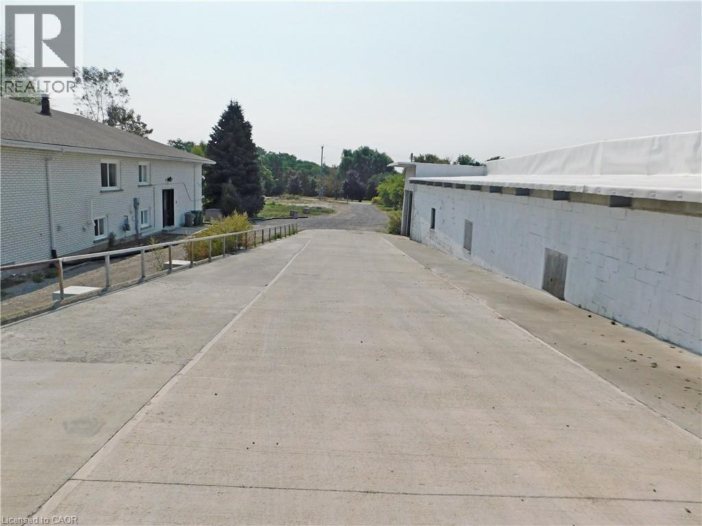 277 Rock Chapel Road, Hamilton, Ontario  L9H 5E2 - Photo 7 - 40716483