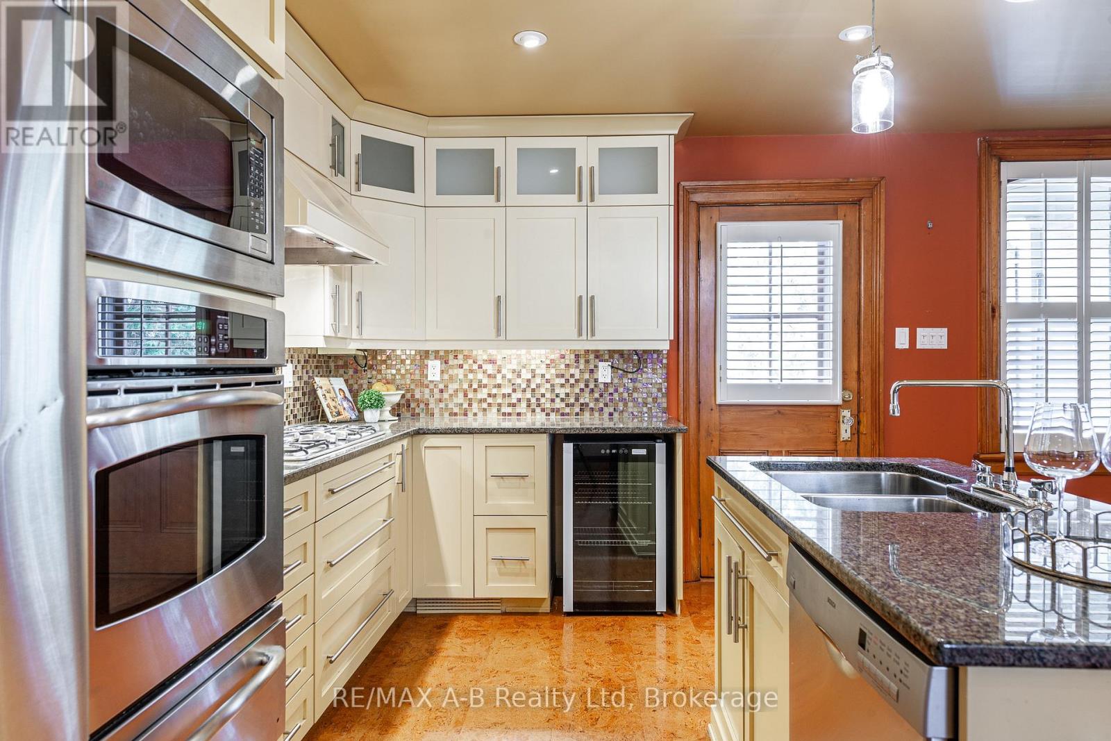 21 Birmingham Street, Stratford, Ontario  N5A 2S5 - Photo 26 - X12080737