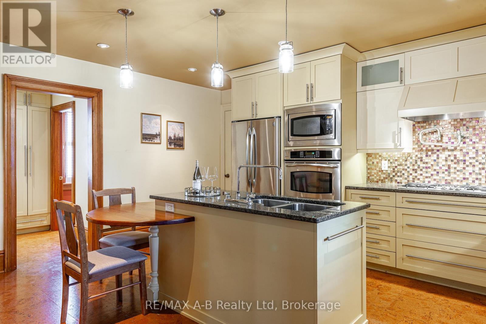 21 Birmingham Street, Stratford, Ontario  N5A 2S5 - Photo 30 - X12080737