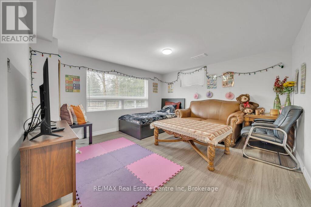 26 Brock Road N, Puslinch, Ontario  N0B 2J0 - Photo 16 - X12083378