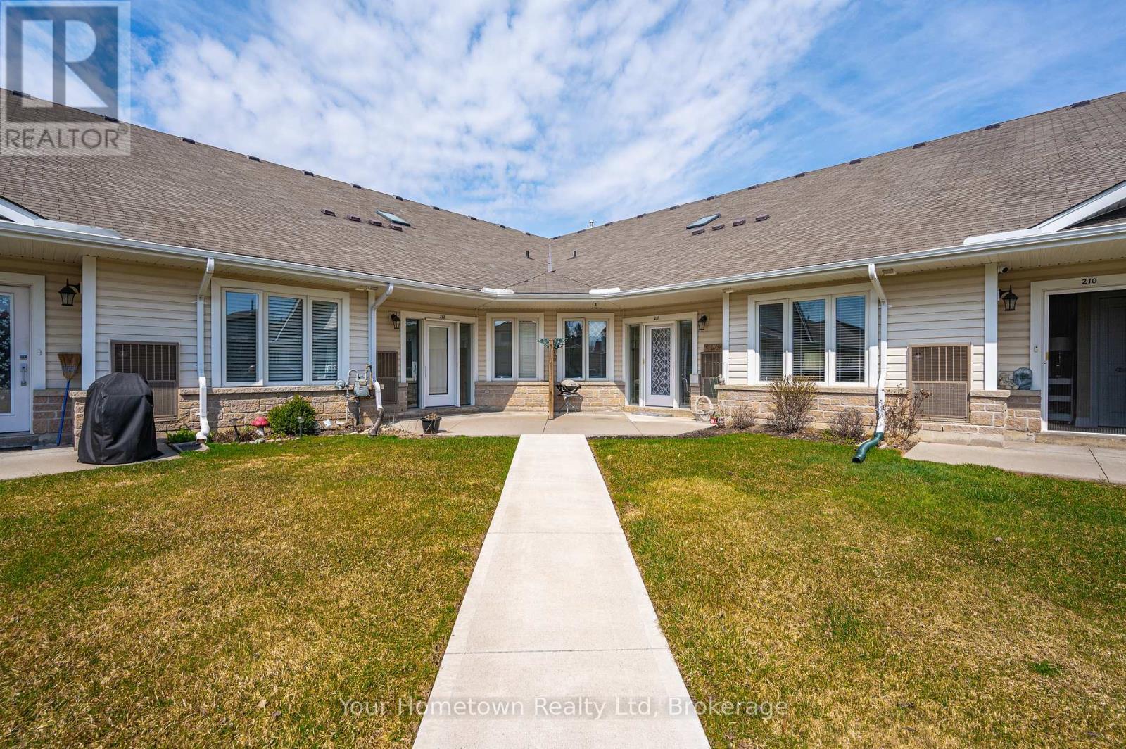 212 - 760 WOODHILL DRIVE, Centre Wellington, Ontario