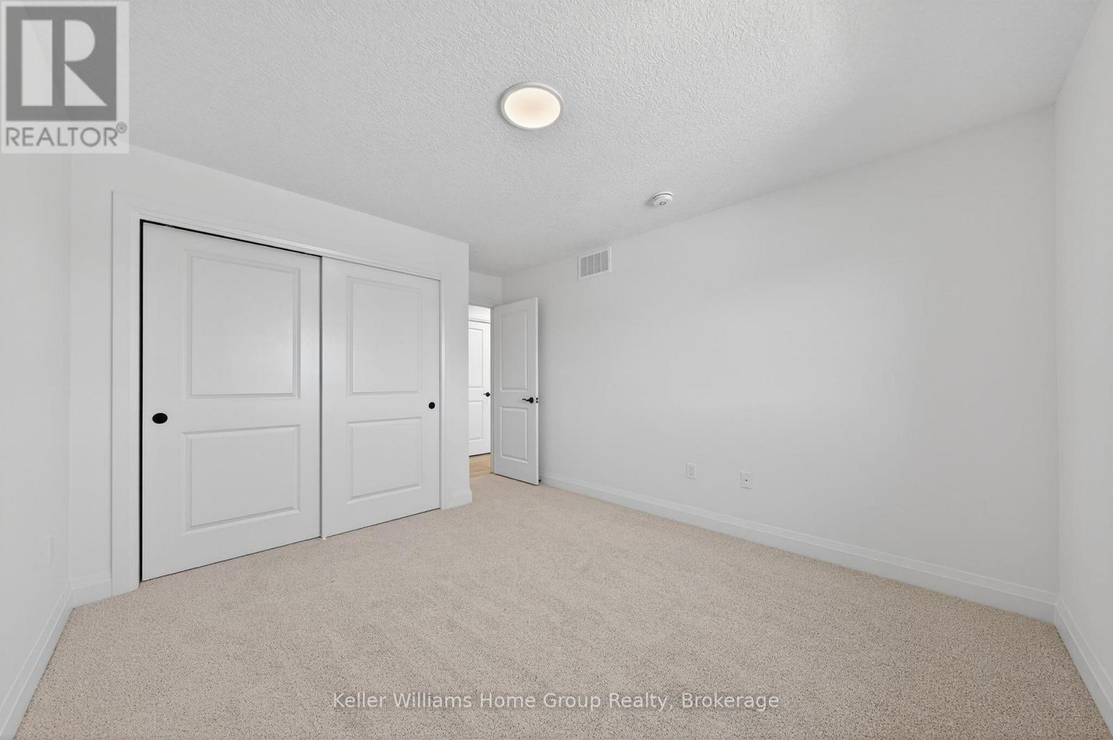 27 Halls Drive, Centre Wellington, Ontario  N0B 1S0 - Photo 31 - X12084265