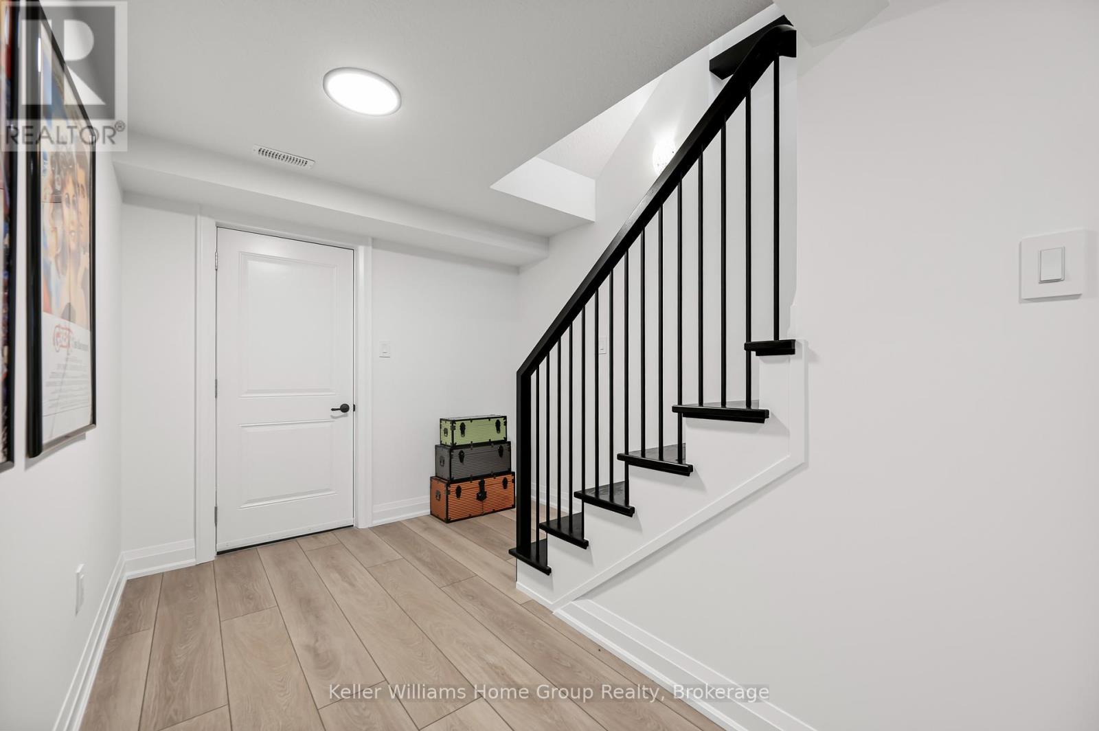 27 Halls Drive, Centre Wellington, Ontario  N0B 1S0 - Photo 36 - X12084265