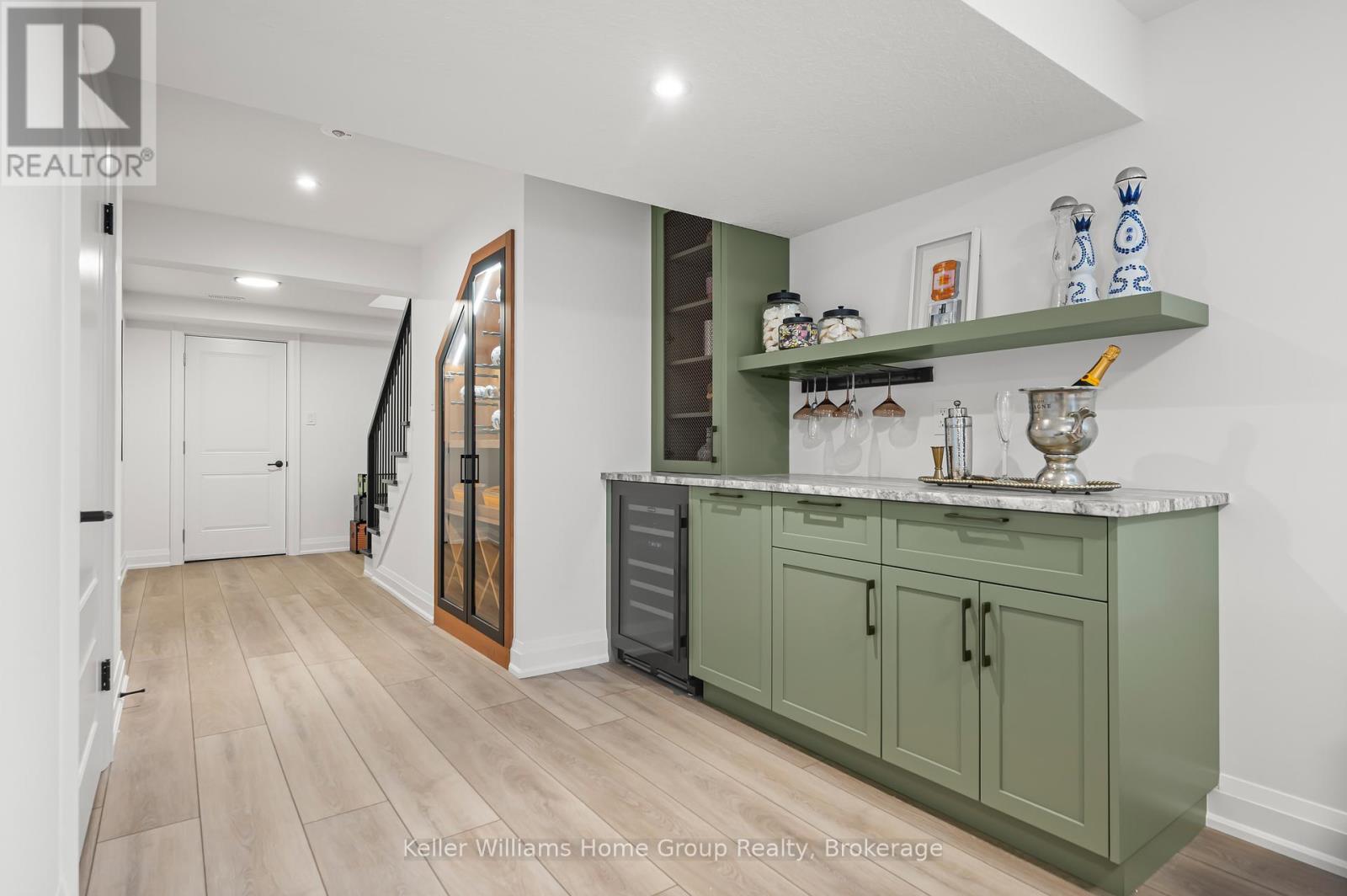 27 Halls Drive, Centre Wellington, Ontario  N0B 1S0 - Photo 38 - X12084265