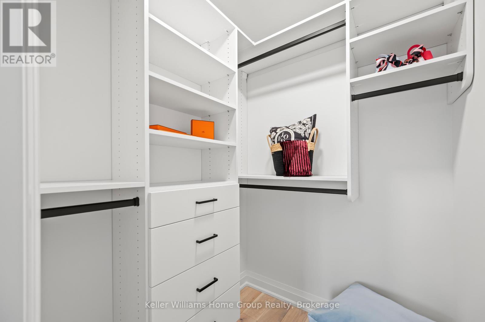 31 Halls Drive, Centre Wellington, Ontario  N0B 1S0 - Photo 26 - X12084272