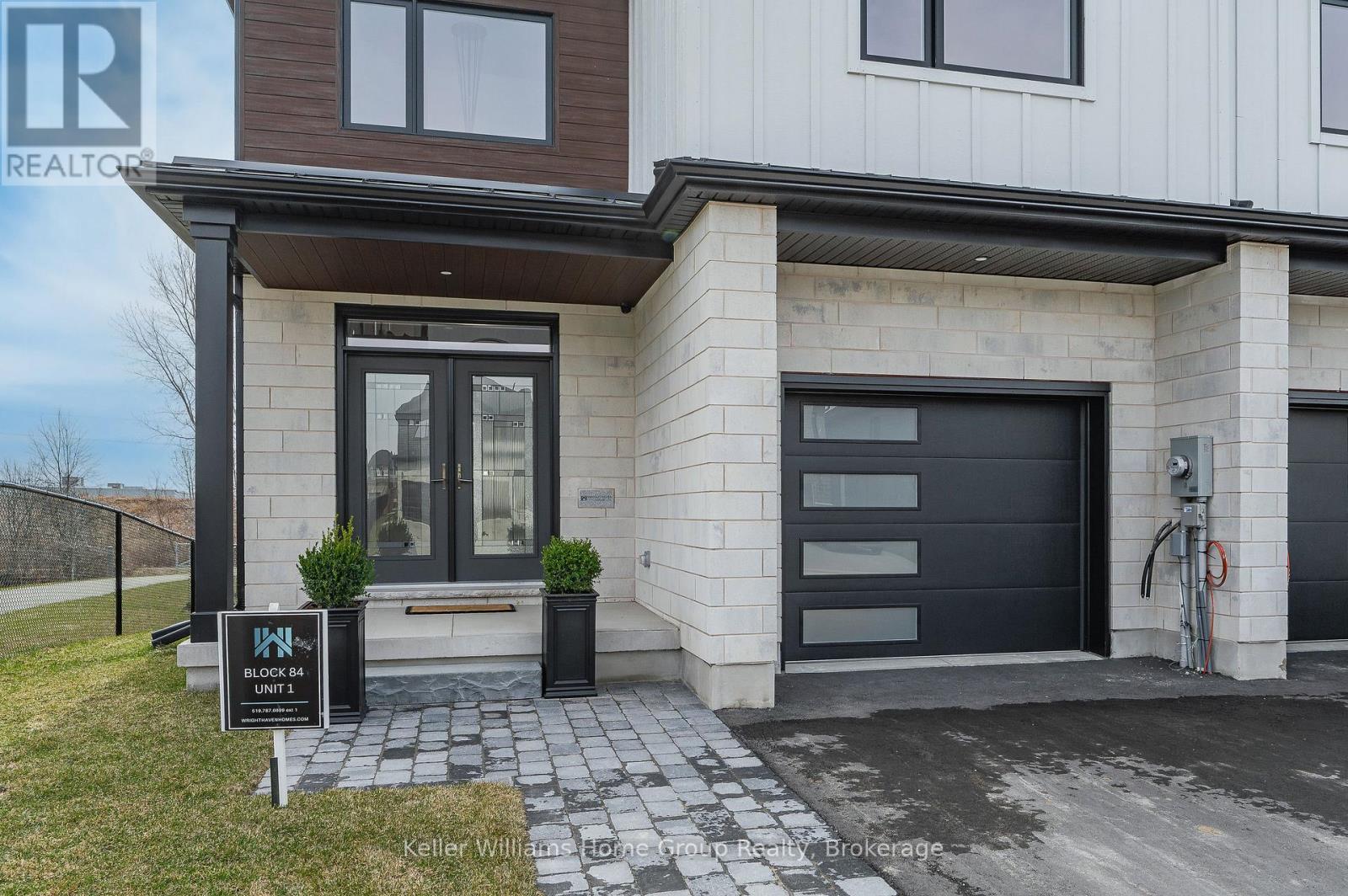 31 Halls Drive, Centre Wellington, Ontario  N0B 1S0 - Photo 4 - X12084272