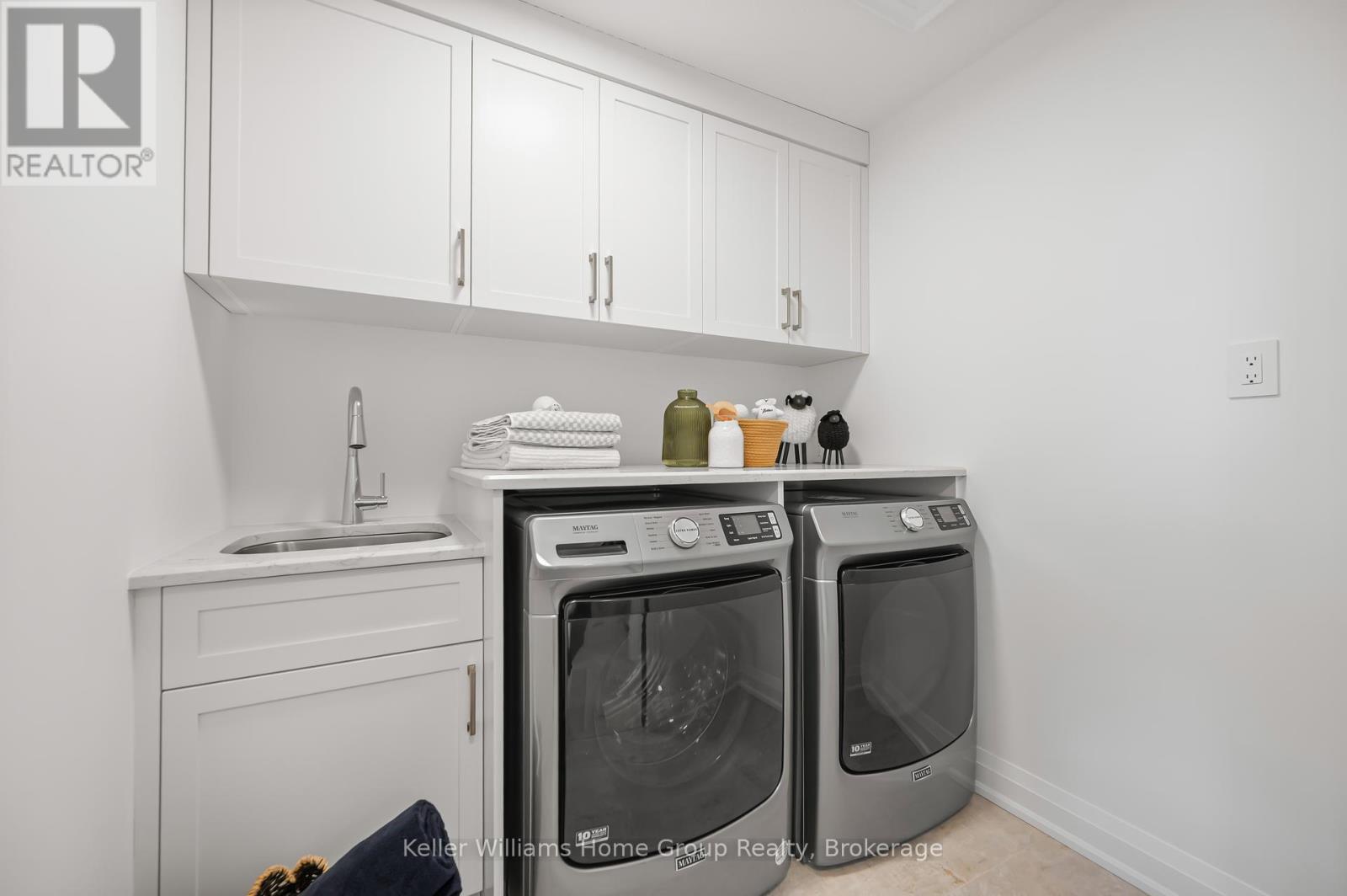 39 Halls Drive, Centre Wellington, Ontario  N0B 1S0 - Photo 34 - X12084278
