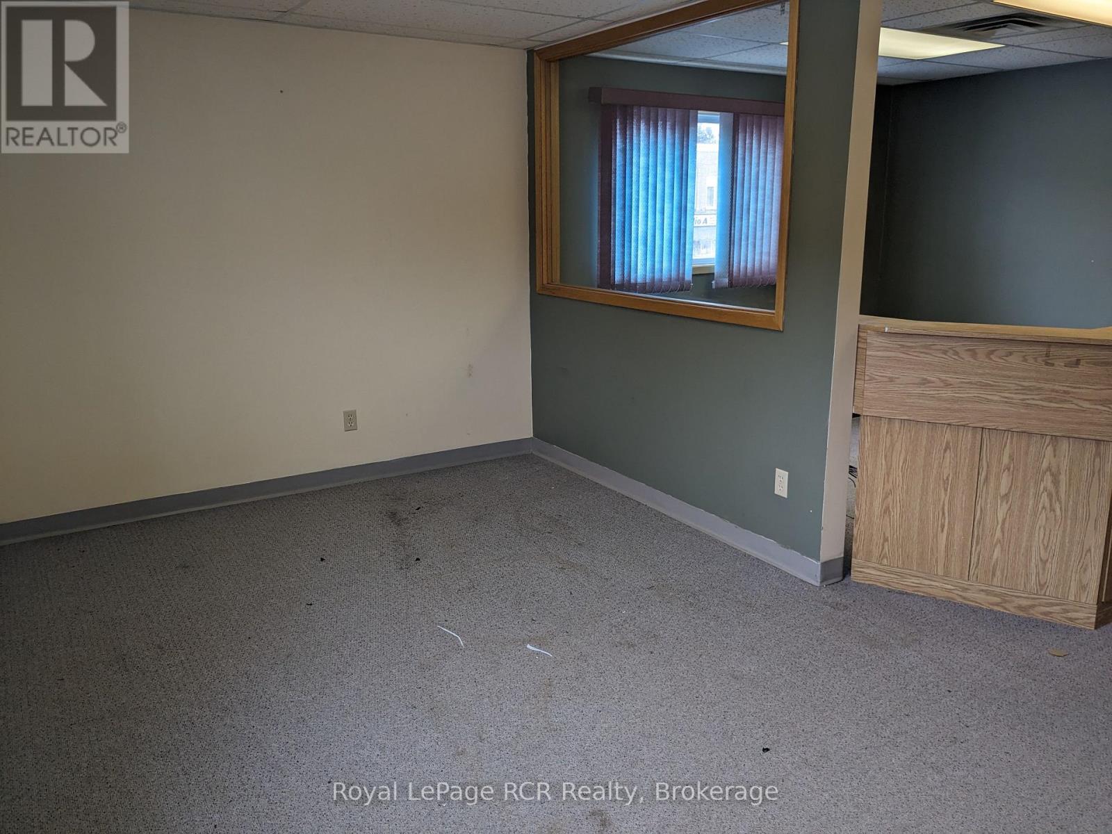 137 George Street W, West Grey, Ontario  N0G 1R0 - Photo 10 - X12085776