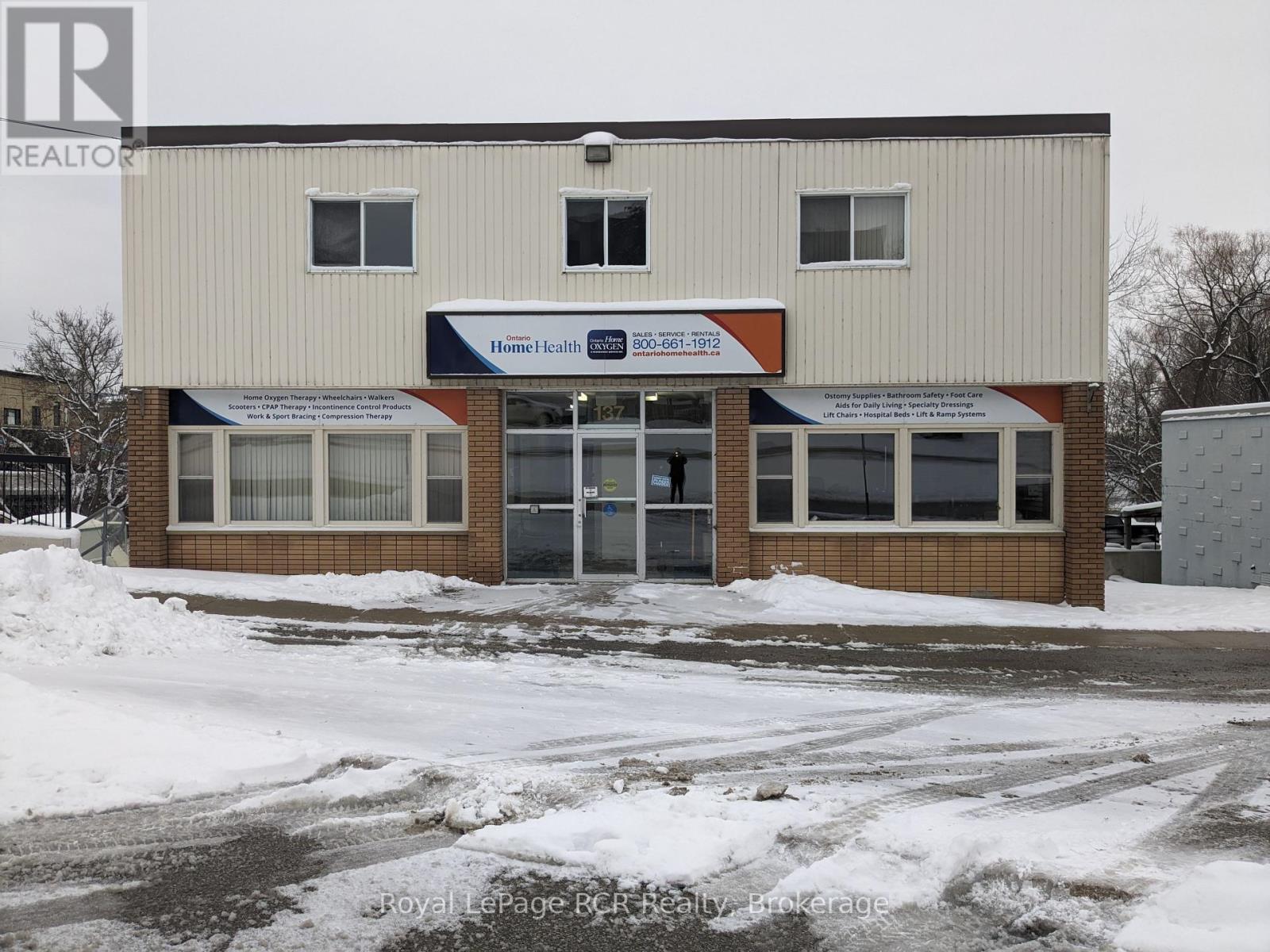 137 George Street W, West Grey, Ontario  N0G 1R0 - Photo 2 - X12085776
