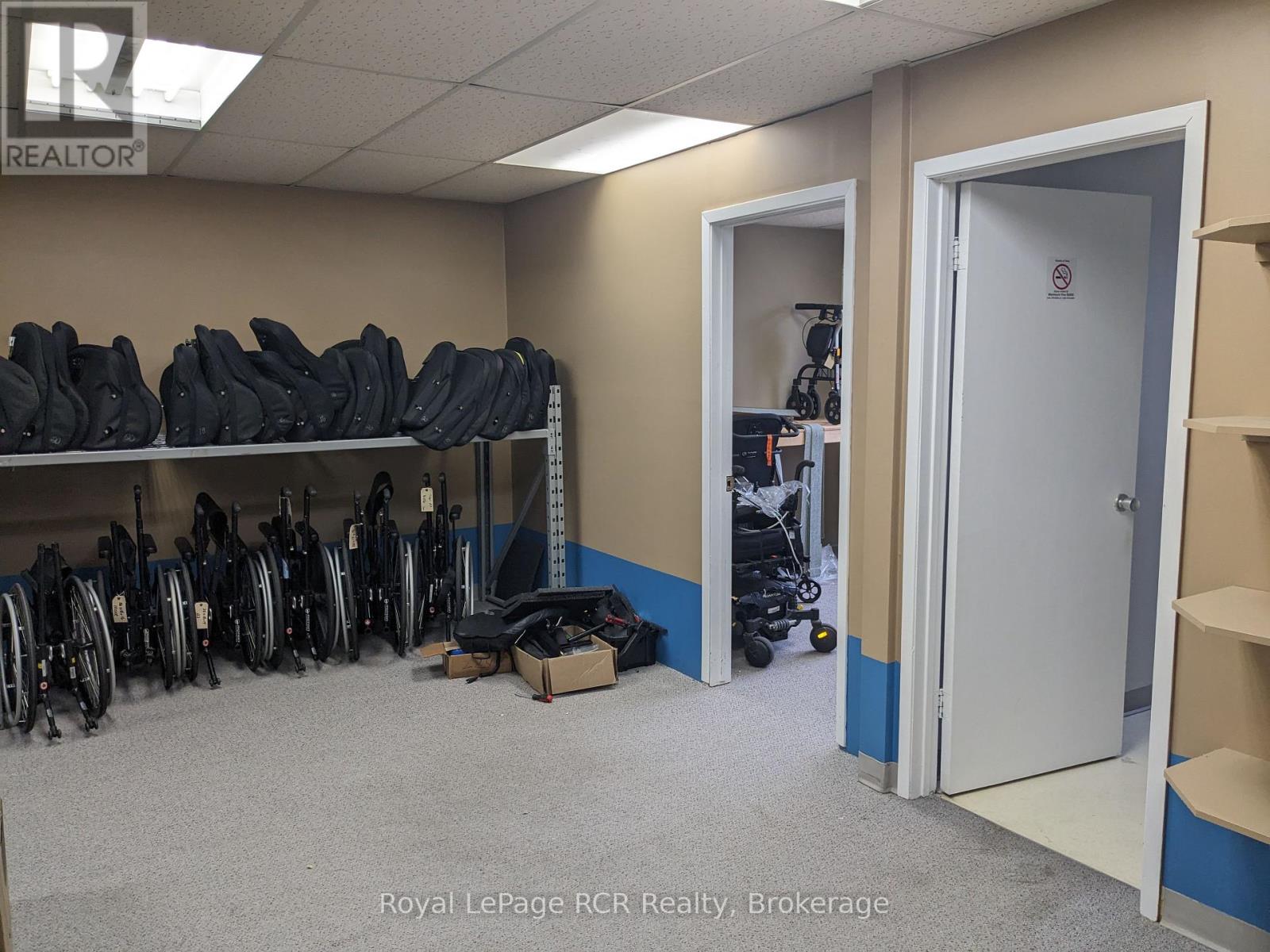 137 George Street W, West Grey, Ontario  N0G 1R0 - Photo 31 - X12085776