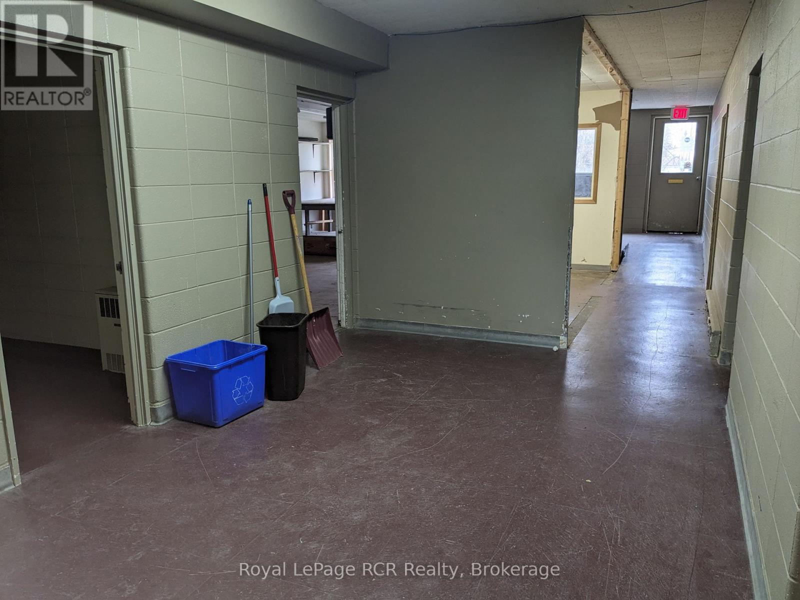 137 George Street W, West Grey, Ontario  N0G 1R0 - Photo 38 - X12085776