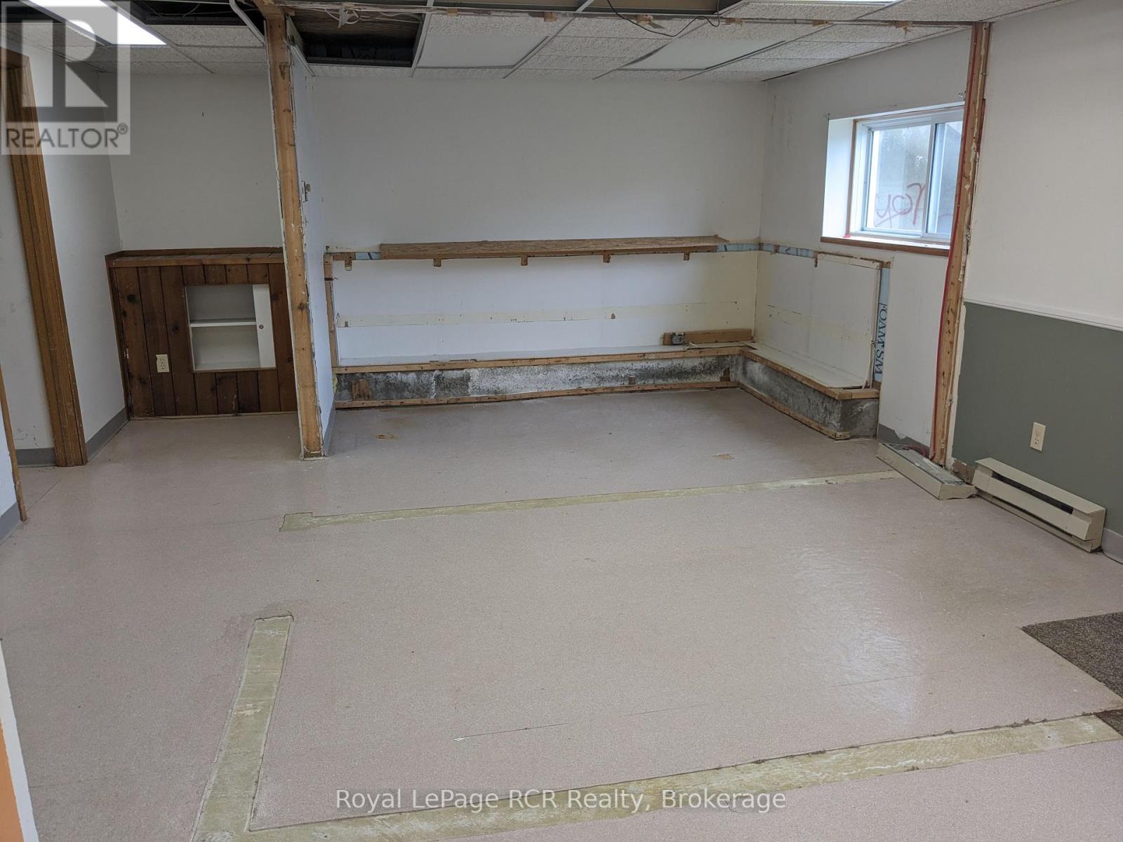 137 George Street W, West Grey, Ontario  N0G 1R0 - Photo 44 - X12085776