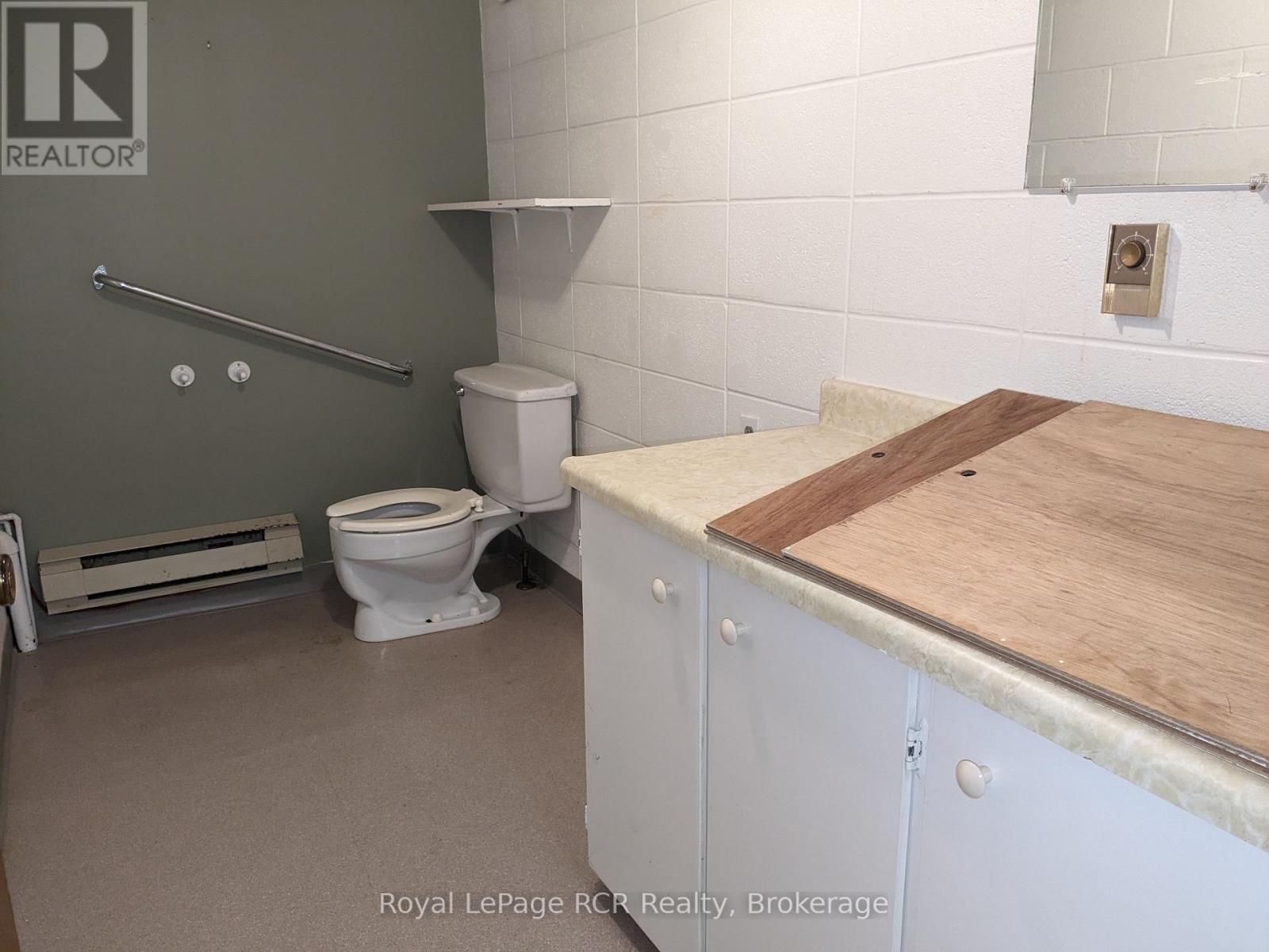 137 George Street W, West Grey, Ontario  N0G 1R0 - Photo 45 - X12085776
