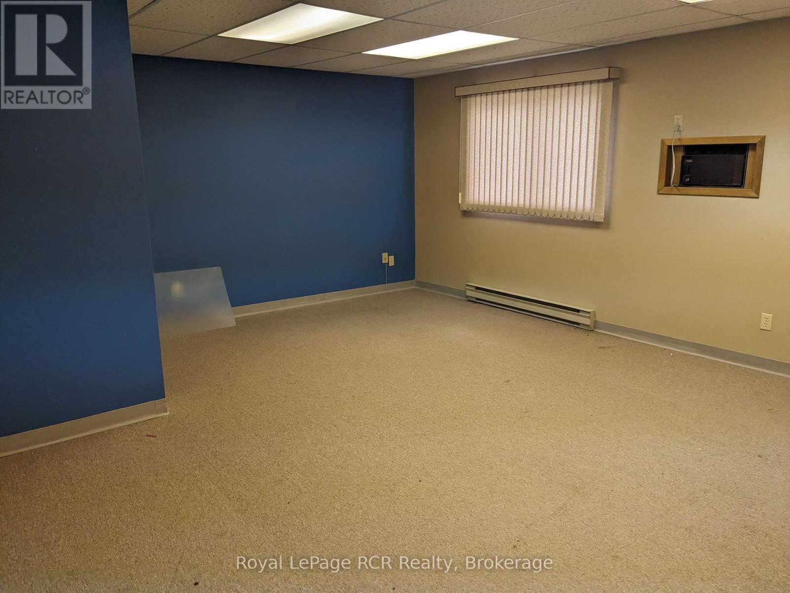137 George Street W, West Grey, Ontario  N0G 1R0 - Photo 9 - X12085776
