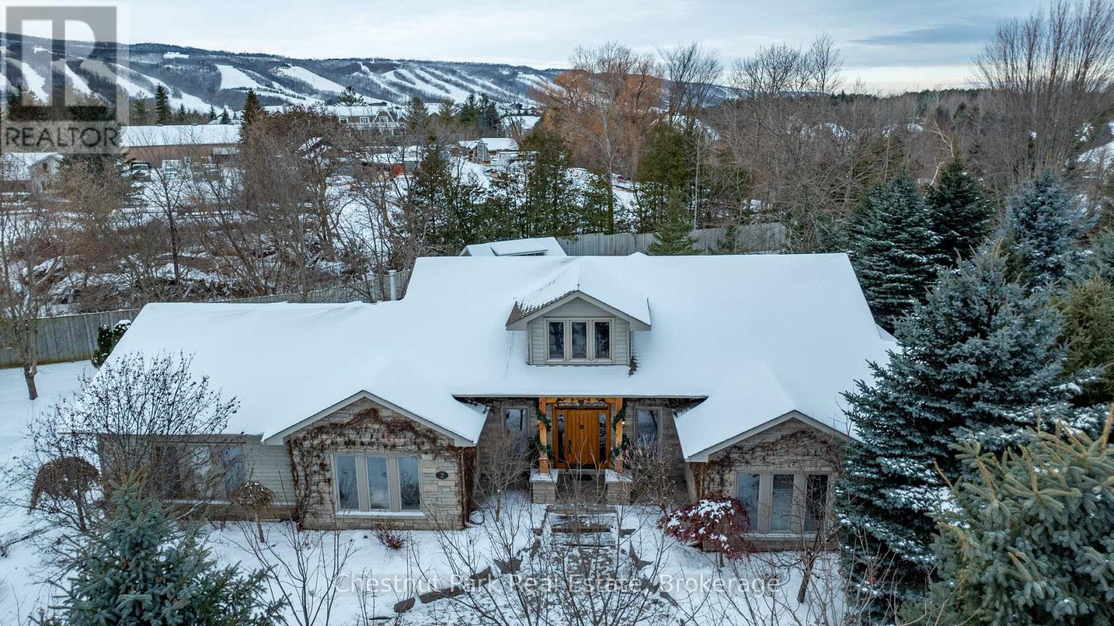 2 EVERGREEN ROAD, Collingwood, Ontario