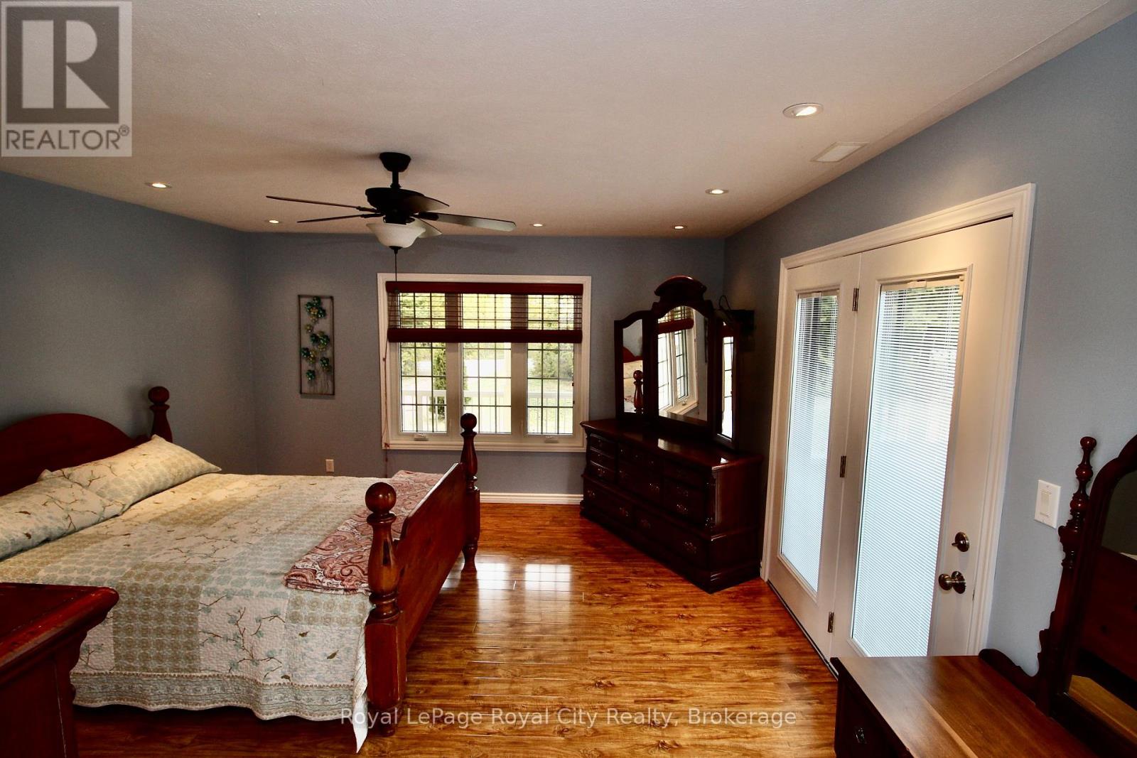 13 Elgin Street, Northern Bruce Peninsula, Ontario  N0H 2R0 - Photo 27 - X12089342