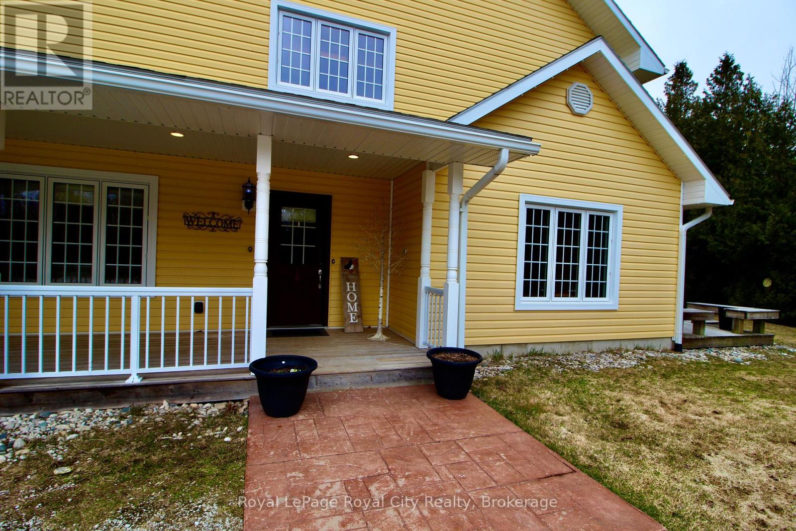 13 Elgin Street, Northern Bruce Peninsula, Ontario  N0H 2R0 - Photo 7 - X12089342