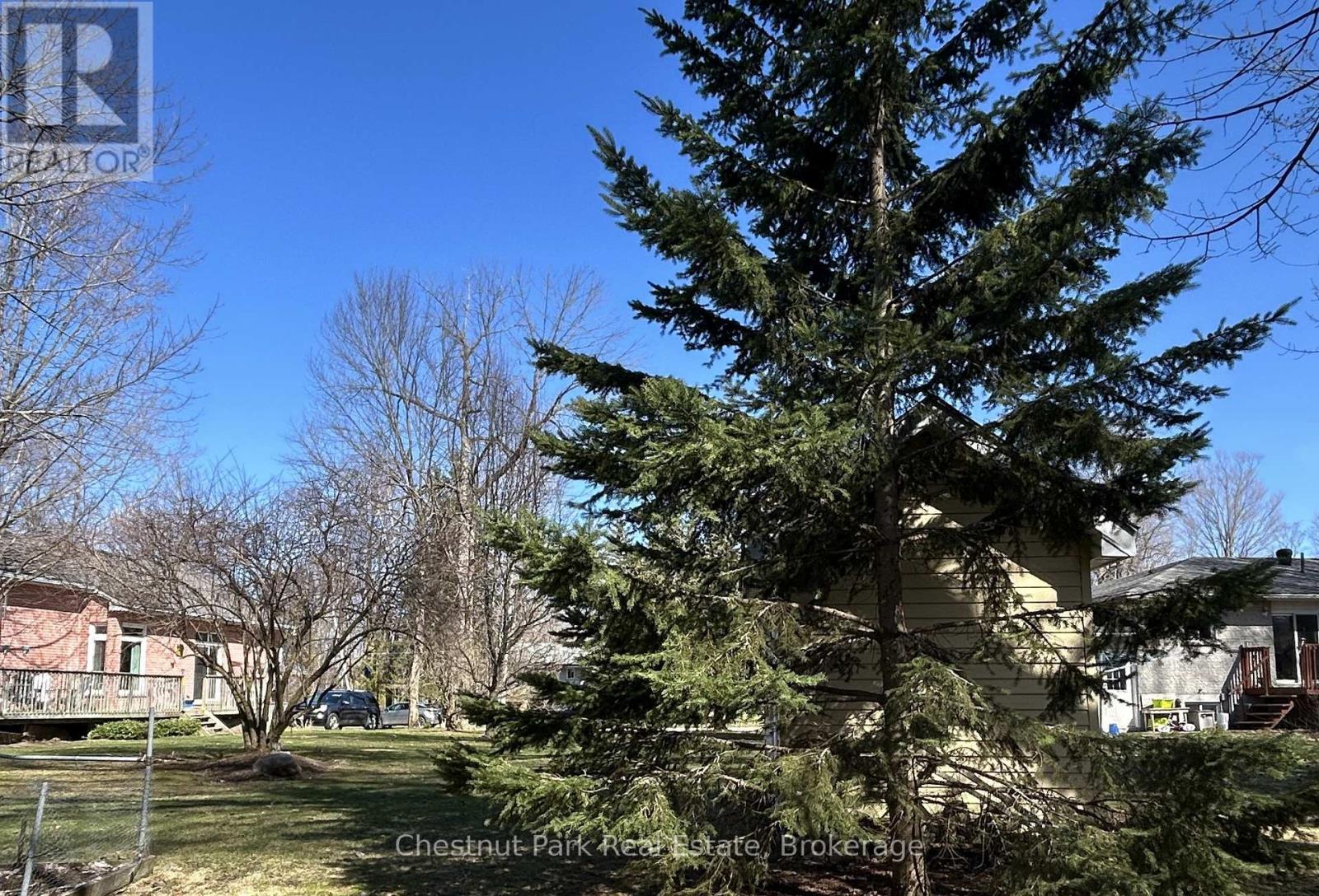 13 Pollard Drive, Meaford, Ontario  N4L 1A7 - Photo 10 - X12089736