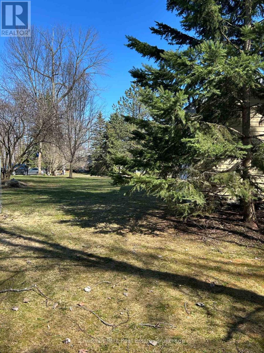 13 Pollard Drive, Meaford, Ontario  N4L 1A7 - Photo 11 - X12089736