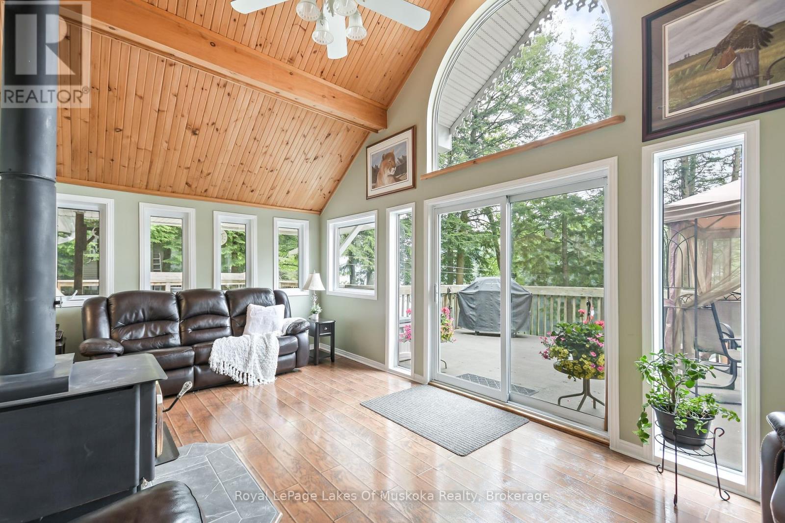 1019 Lakeshore Drive N, Bracebridge, Ontario  P1L 1X3 - Photo 26 - X12090032