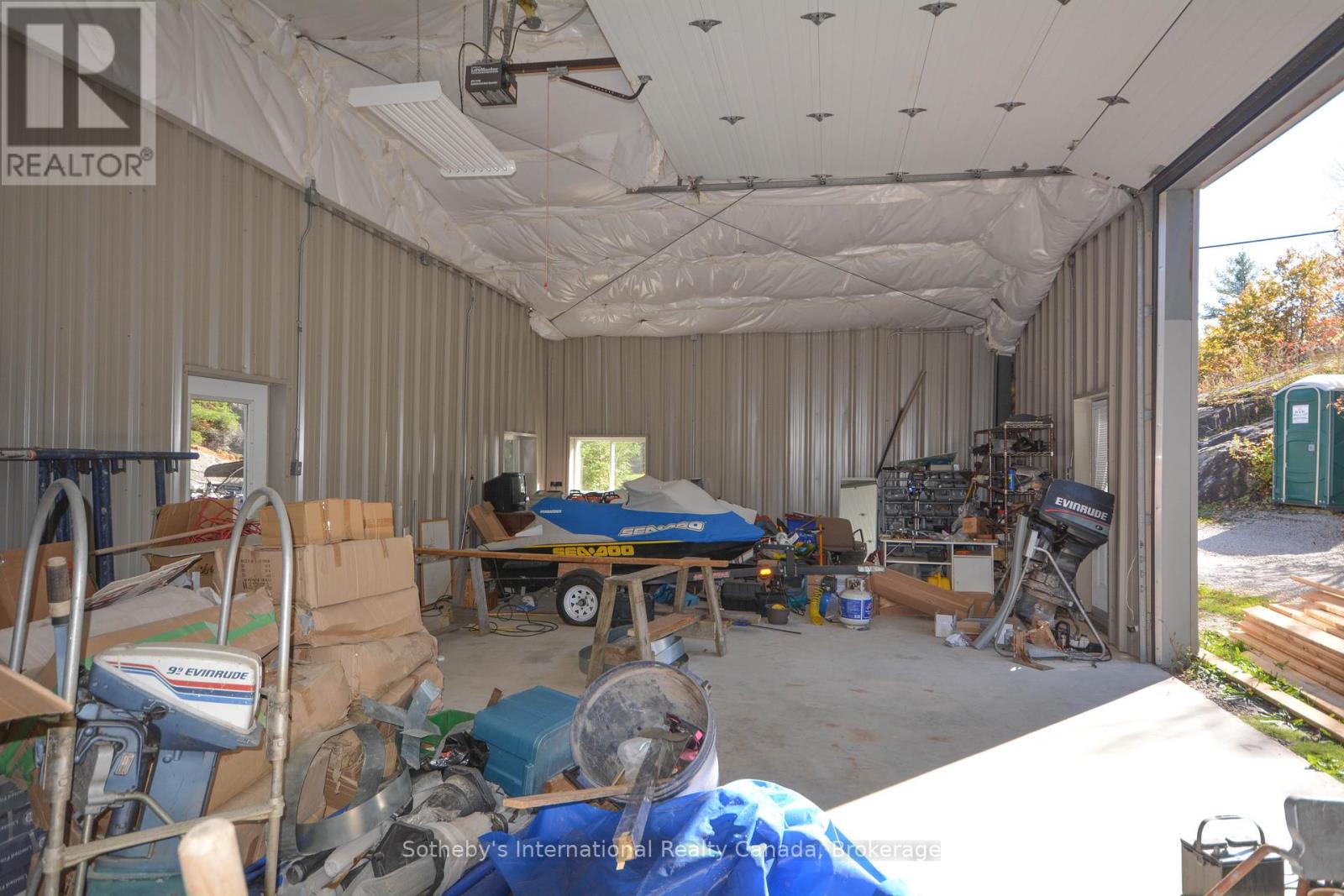 827 Go Home Lake Road, Georgian Bay, Ontario  P0C 1H0 - Photo 10 - X12093381