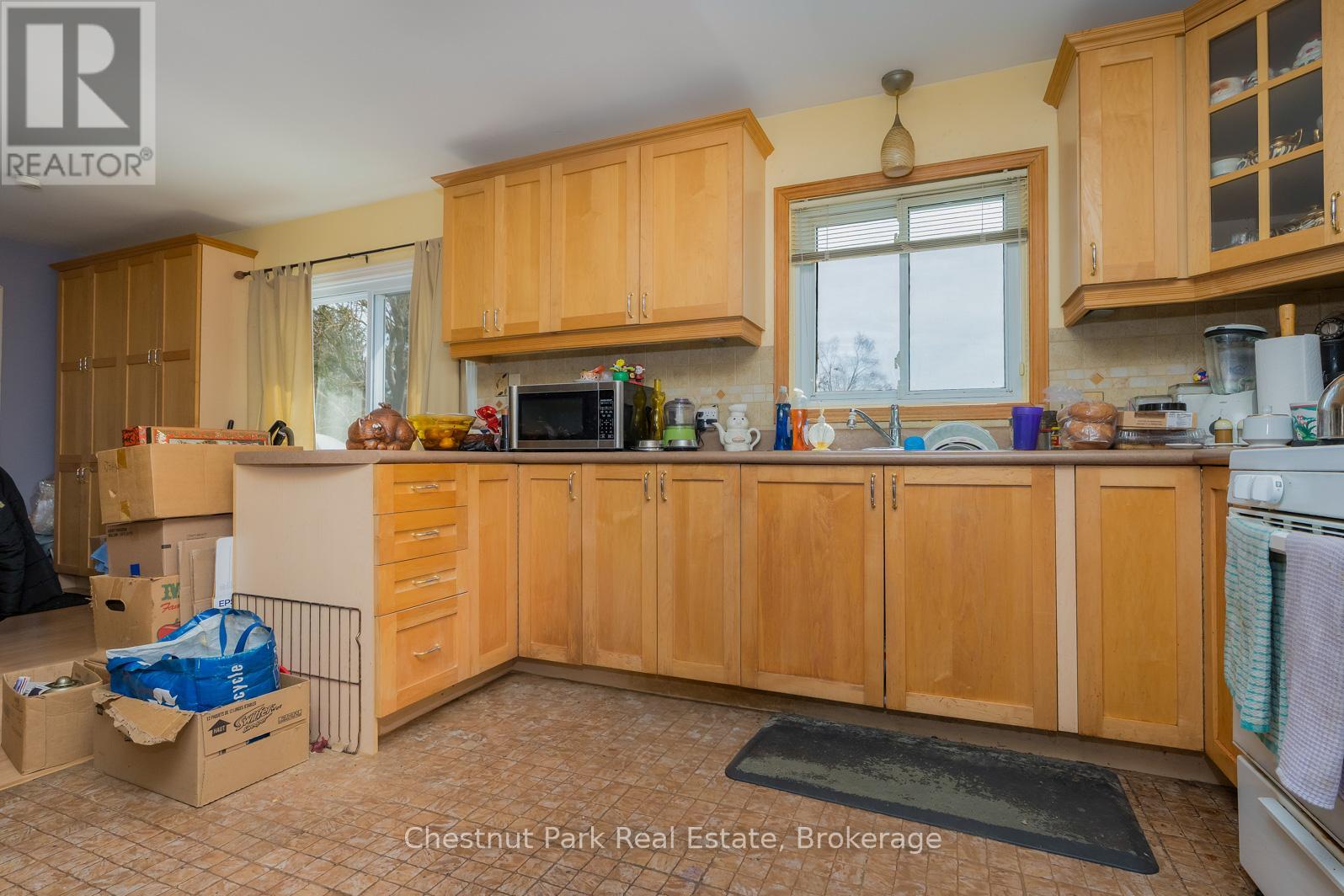 380 Main Street W, Southgate, Ontario  N0C 1B0 - Photo 15 - X12095082
