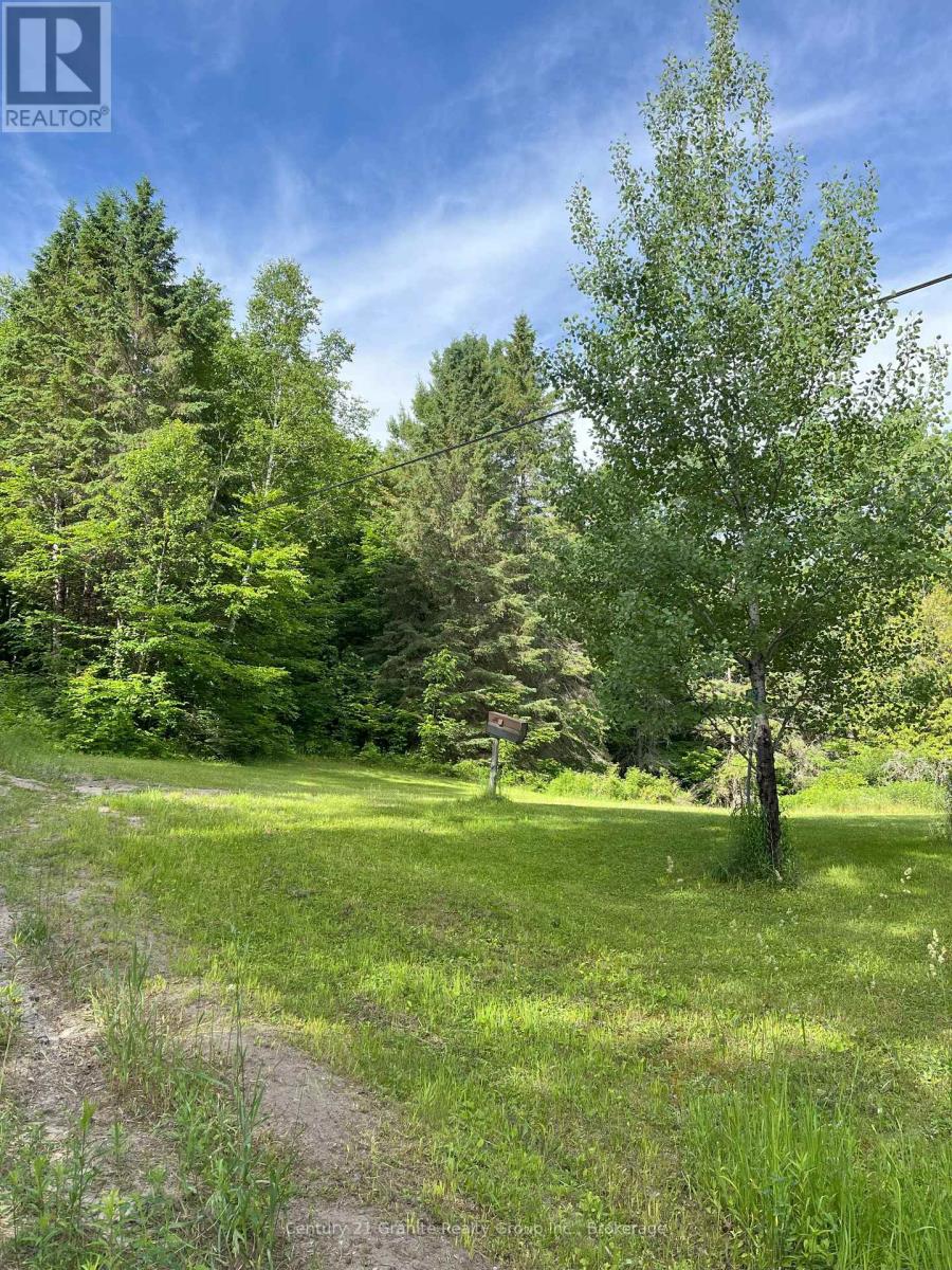 1329 Duck Lake Road, Minden Hills, Ontario  K0M 2K0 - Photo 9 - X12095590