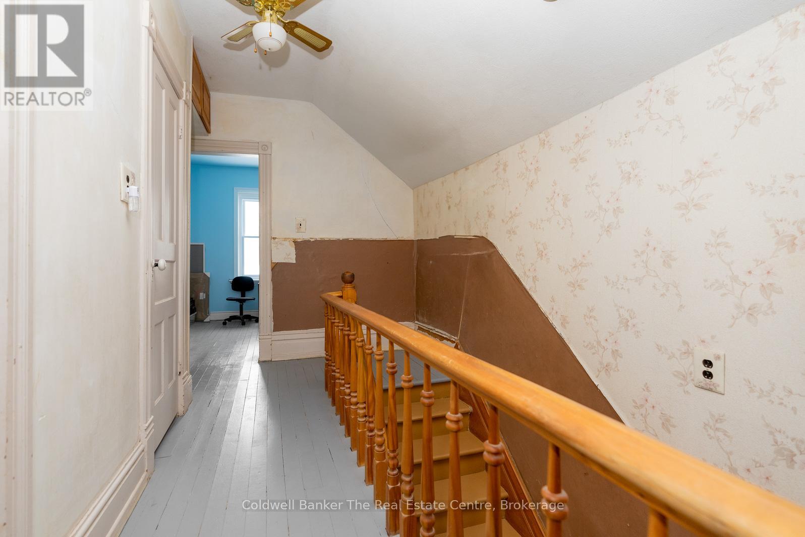 24 Elizabeth Street W, Clearview, Ontario  L0M 1G0 - Photo 13 - S12096248