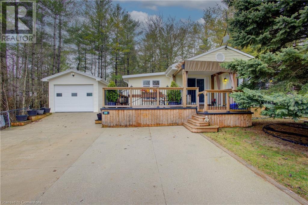 18 Maple, Mount Forest, Ontario  N0G 2L0 - Photo 1 - 40719954