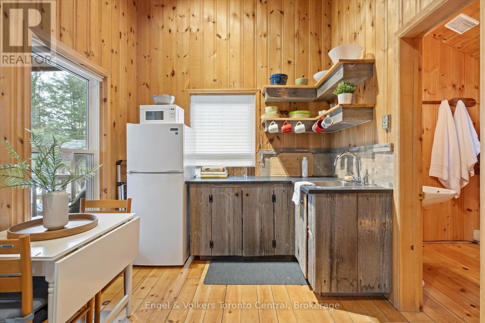 2 - 1196 Cranberry Road, Muskoka Lakes, Ontario  P0C 1A0 - Photo 40 - X12096488